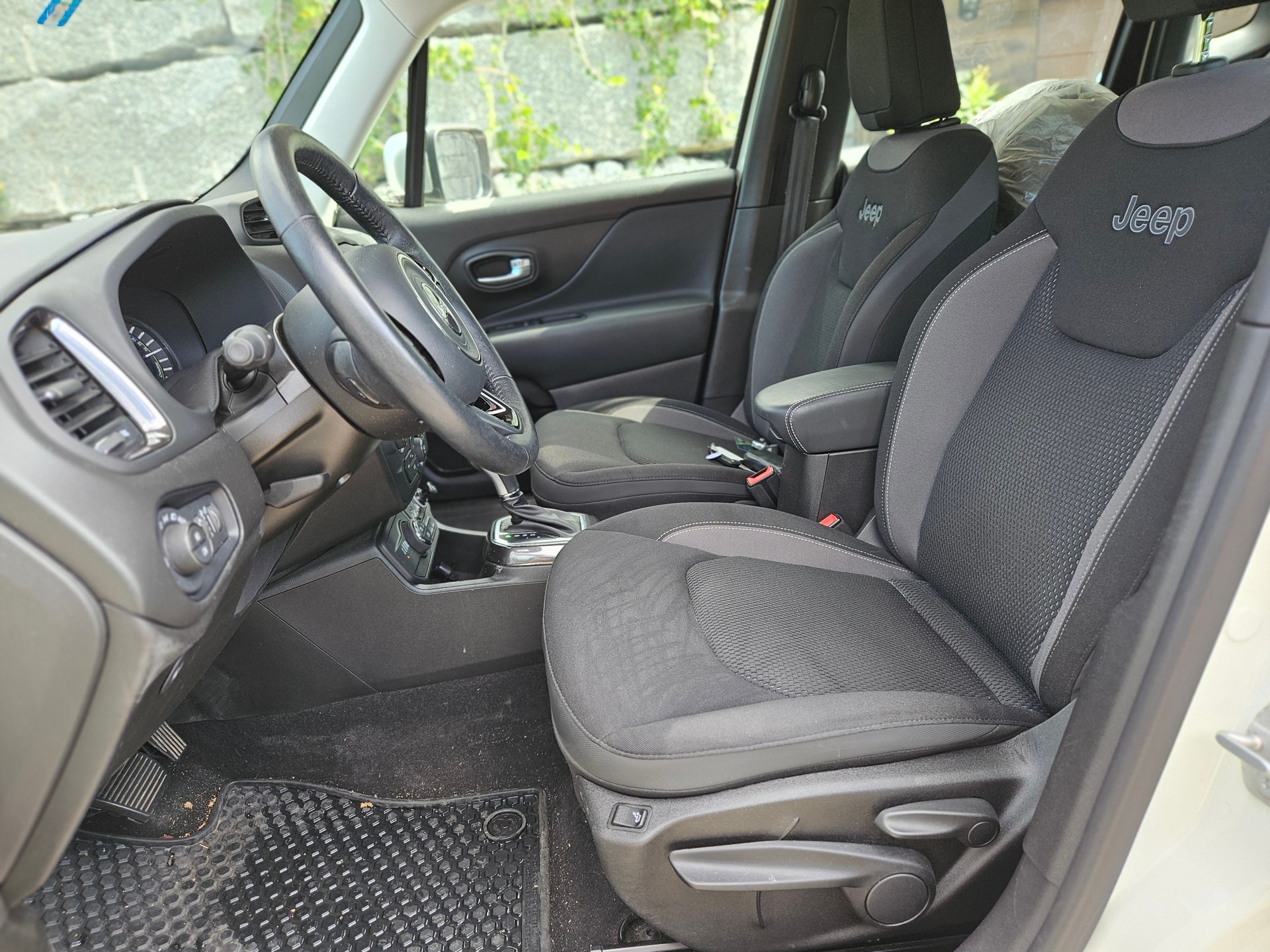 JEEP Renegade 1.3 T PHEV Limited AWD-image-12