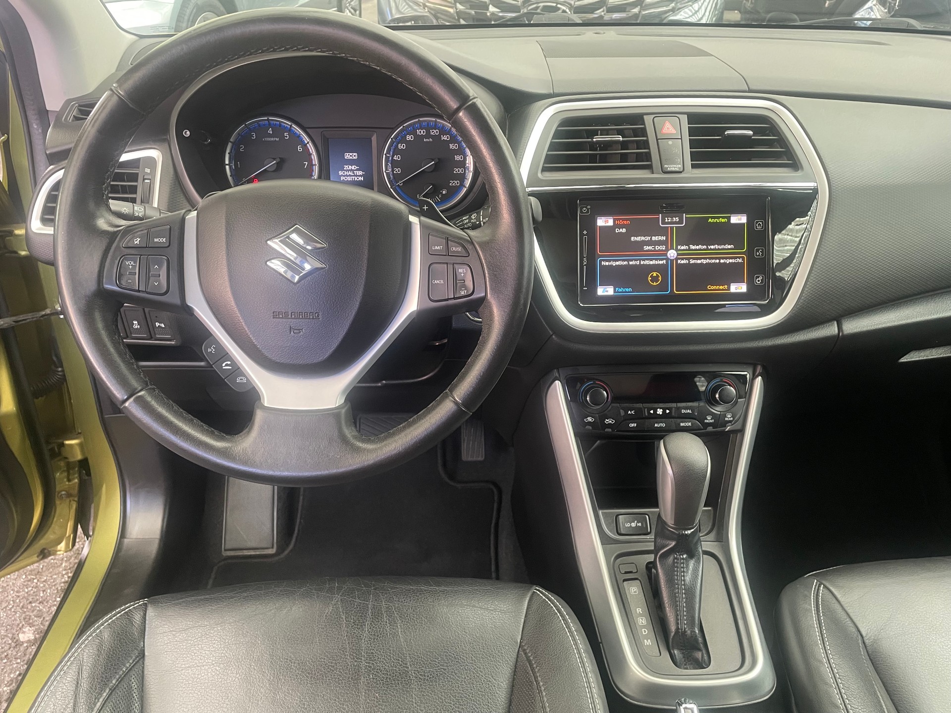 SUZUKI SX4 S-Cross 1.6 16V Compact Top 4WD CVT7-image-10