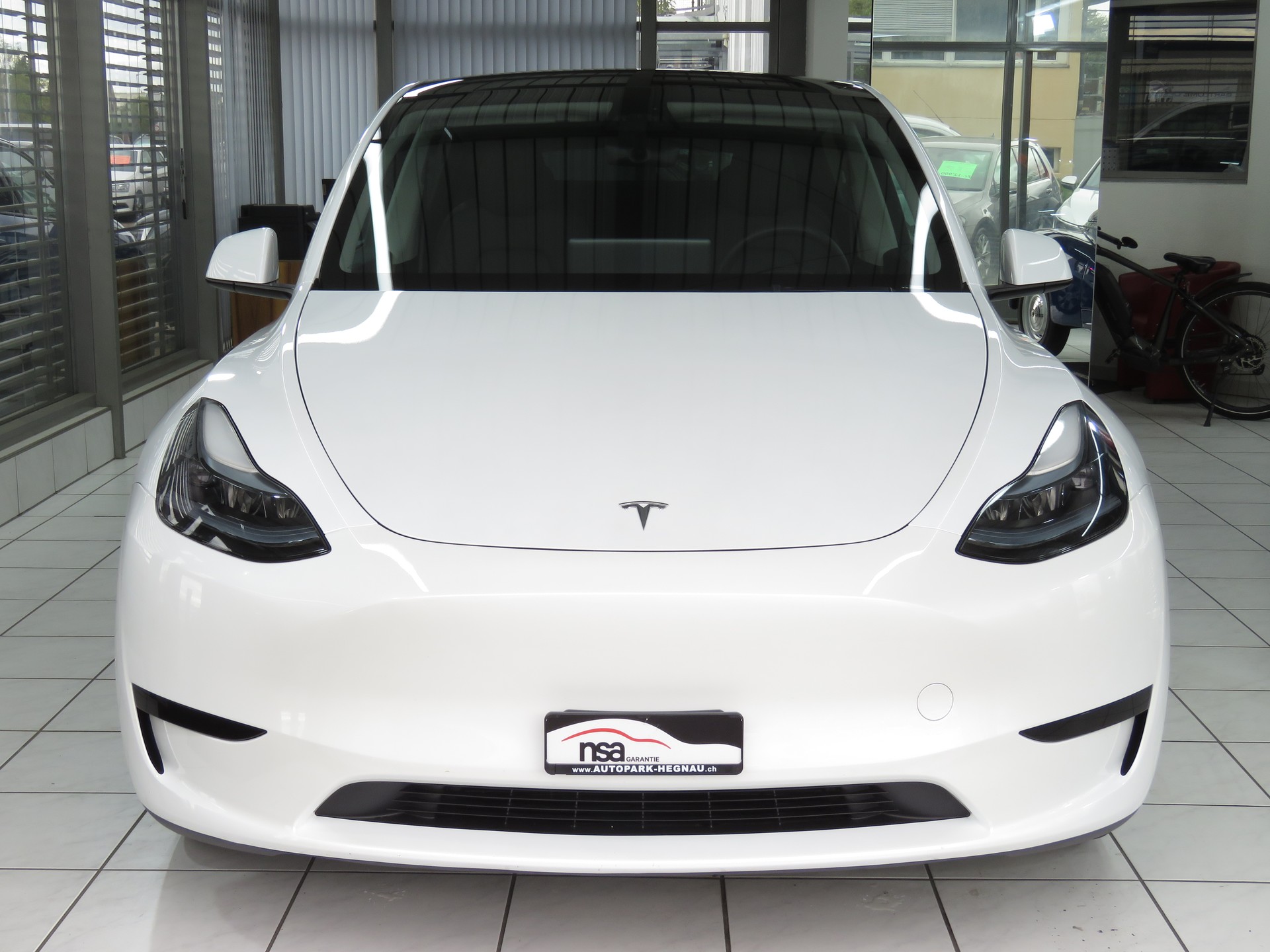 TESLA Model Y RWD-image-1