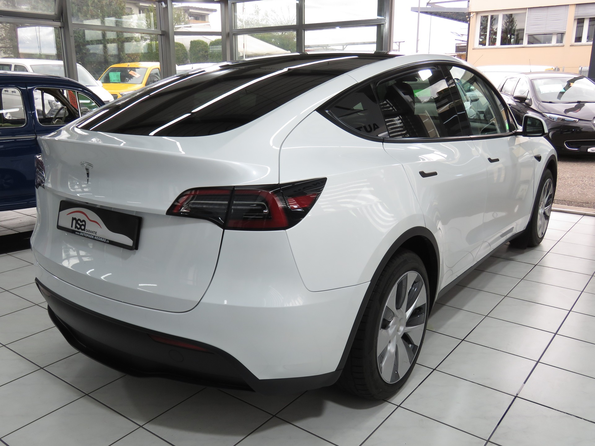 TESLA Model Y RWD-image-3