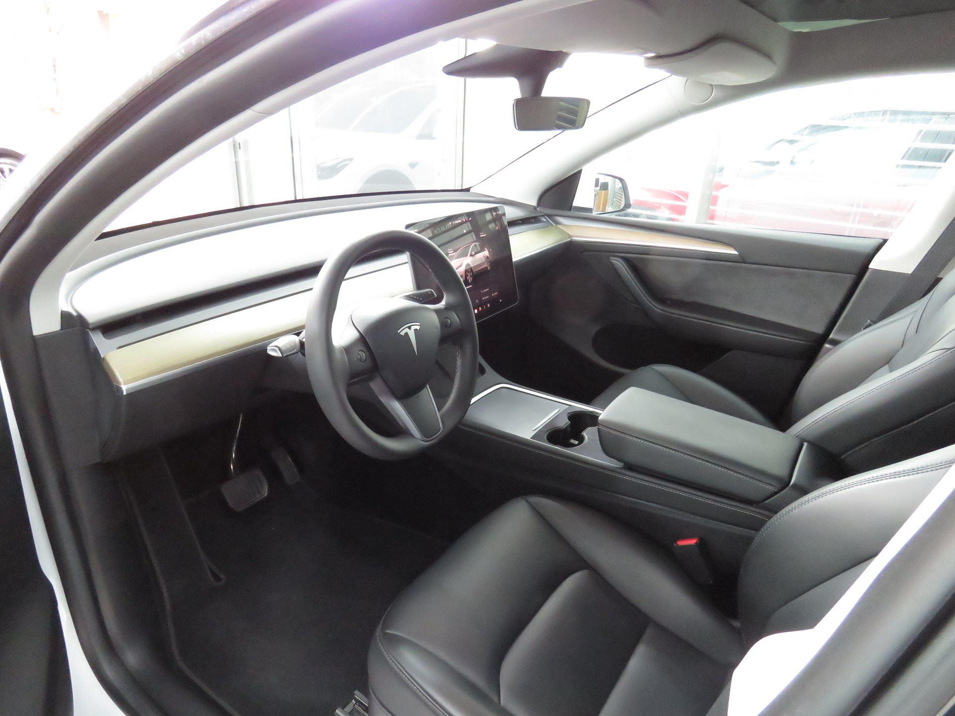 TESLA Model Y RWD-image-6