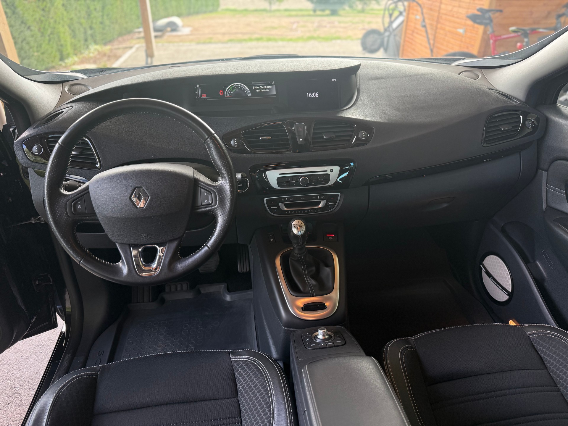 RENAULT 1.2 TCe 130 Bose S/S 7P-image-4