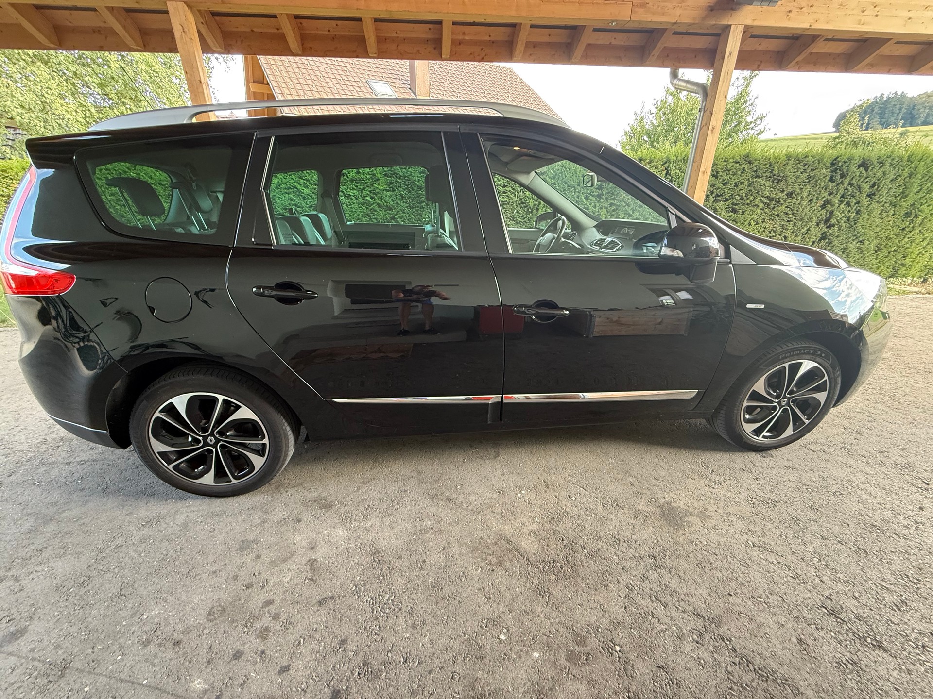 RENAULT 1.2 TCe 130 Bose S/S 7P-image-0