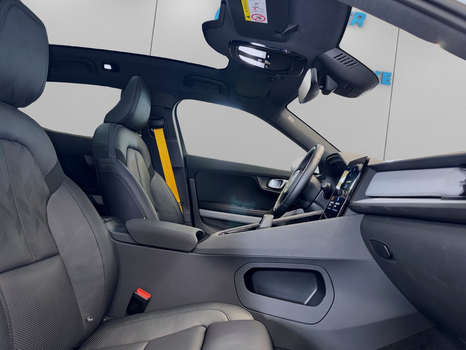 POLESTAR 2 Long Range Dual Motor Performance Plus-image-9