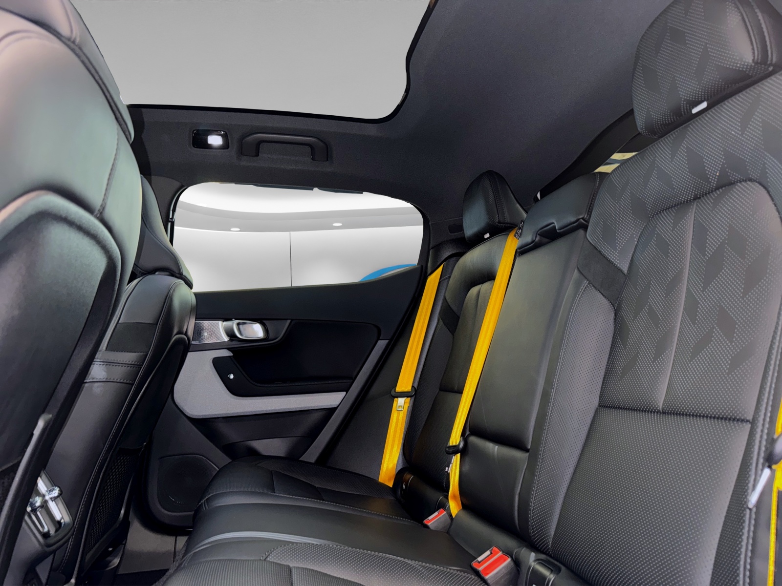 POLESTAR 2 Long Range Dual Motor Performance Plus-image-11