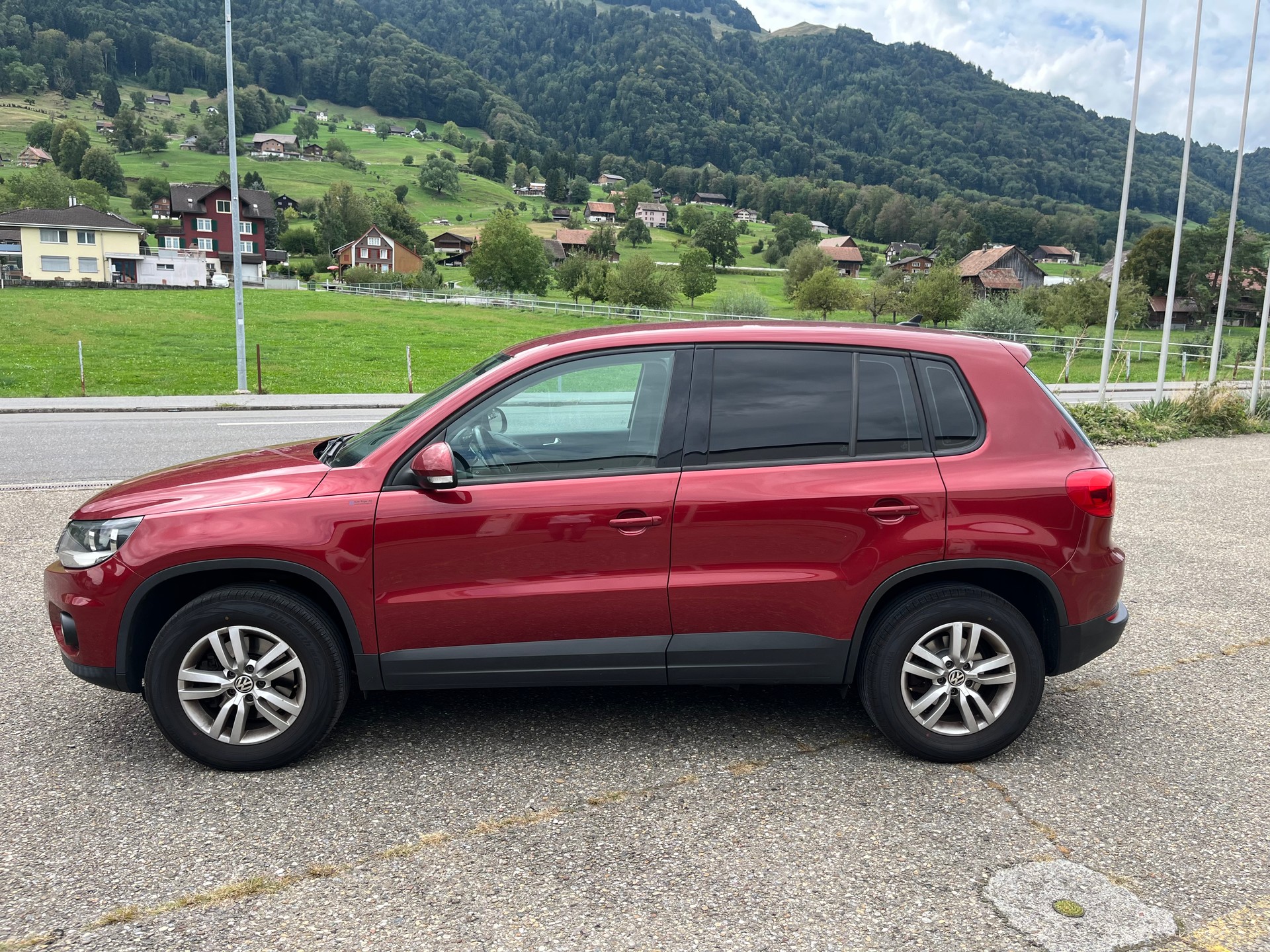 VW Tiguan 2.0 TDI BlueMotion Track&Field 4Motion DSG-image-3