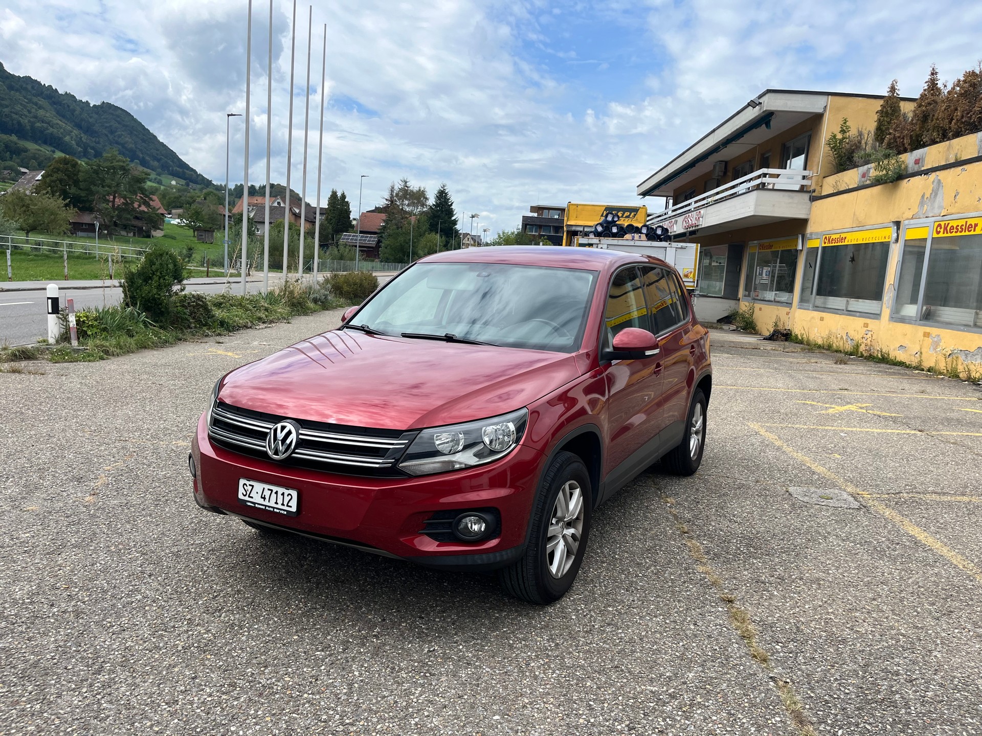 VW Tiguan 2.0 TDI BlueMotion Track&Field 4Motion DSG-image-2