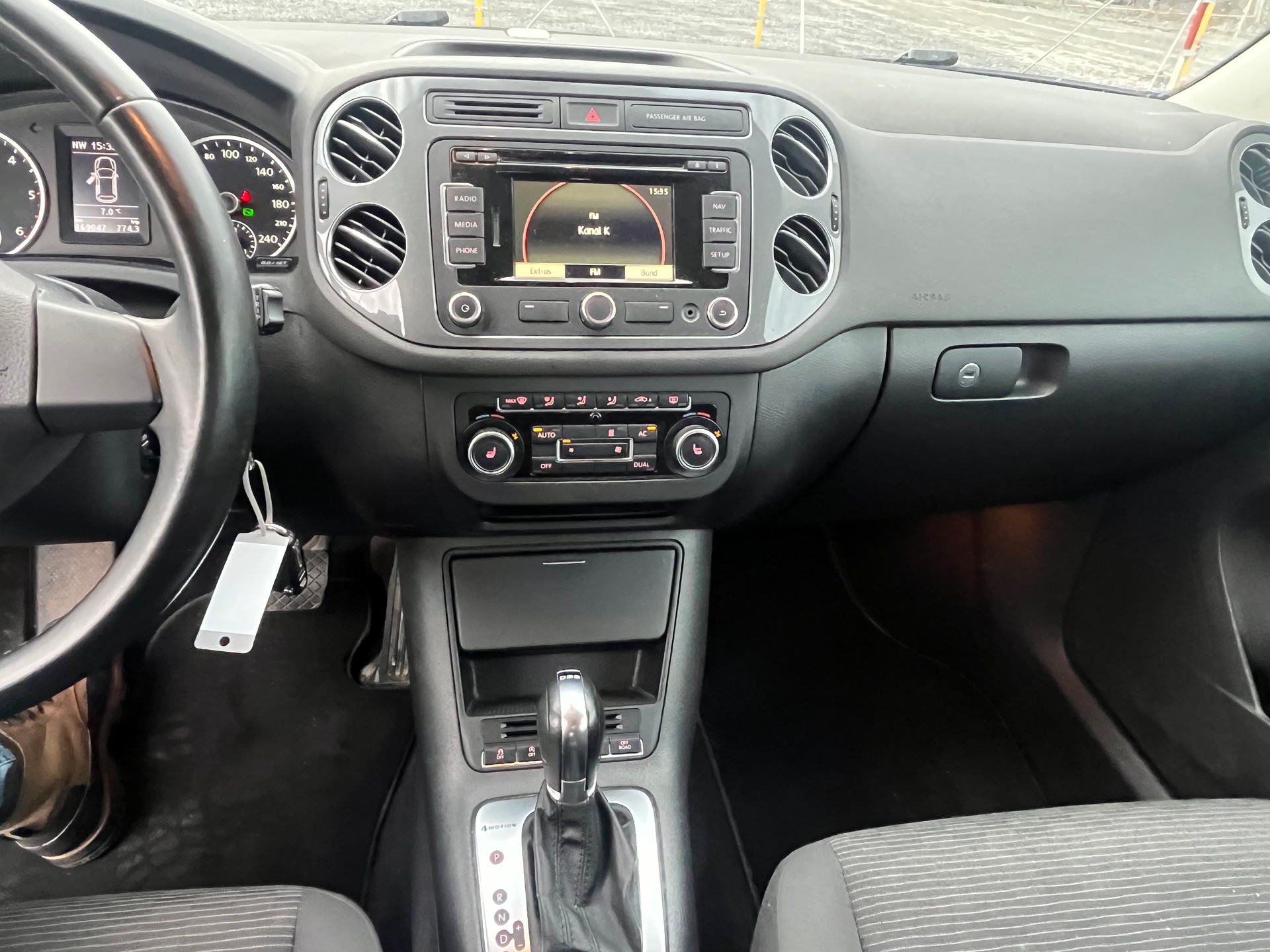 VW Tiguan 2.0 TDI BlueMotion Track&Field 4Motion DSG-image-9