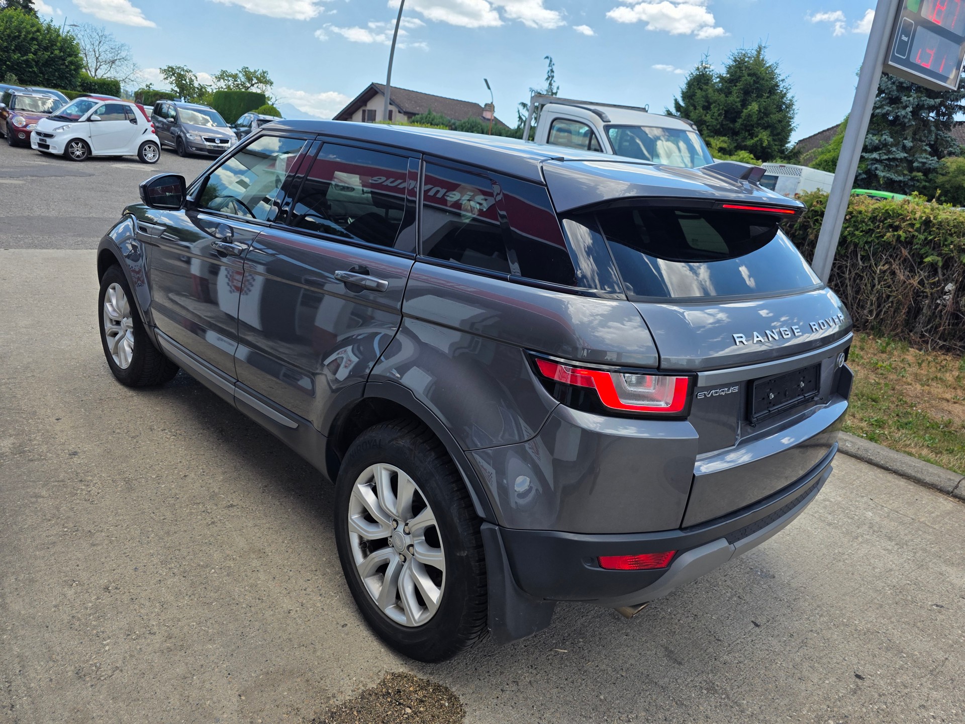 LAND ROVER Range Rover Evoque 2.0 TD4 Pure AT9-image-5