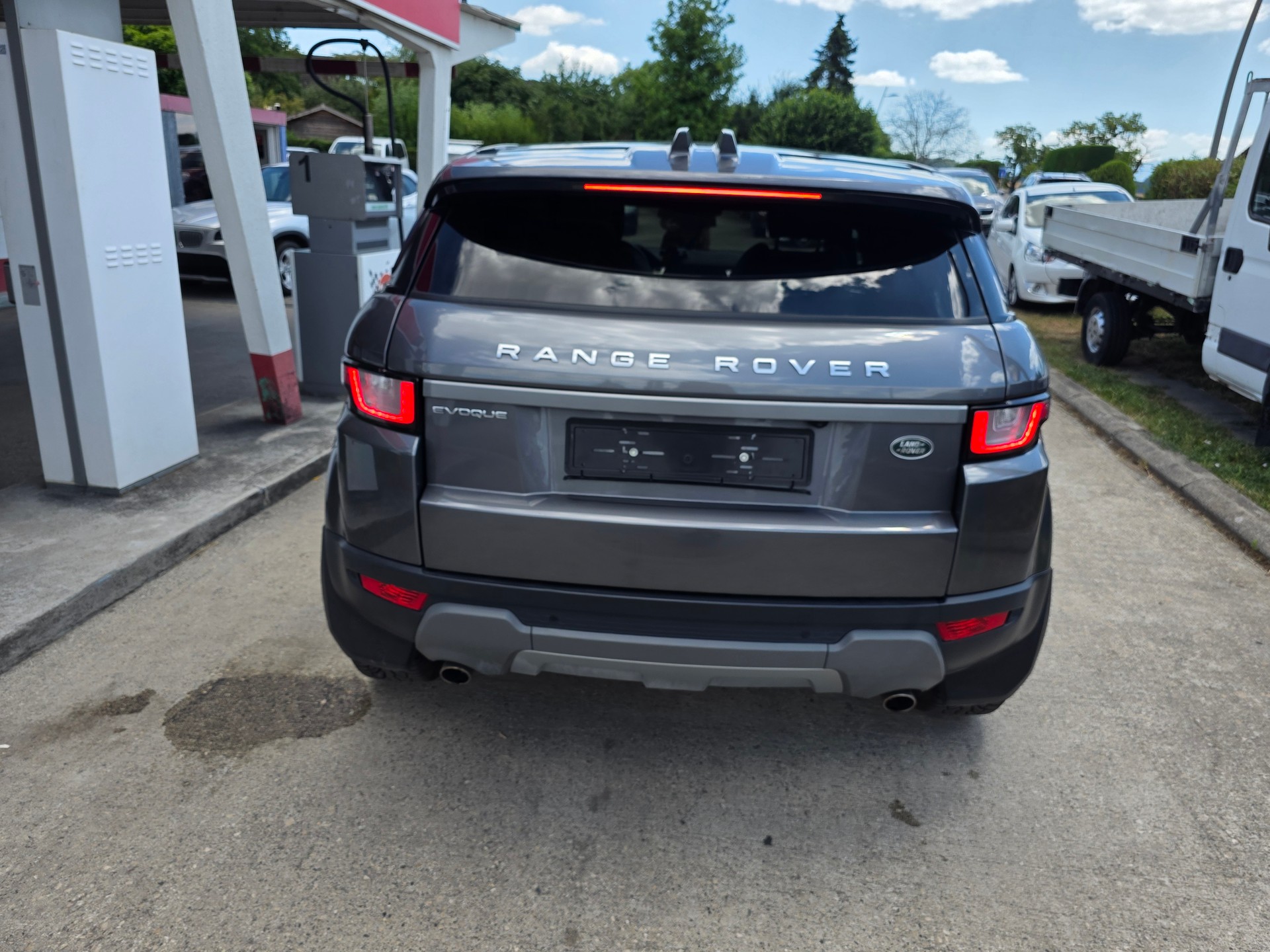 LAND ROVER Range Rover Evoque 2.0 TD4 Pure AT9-image-4