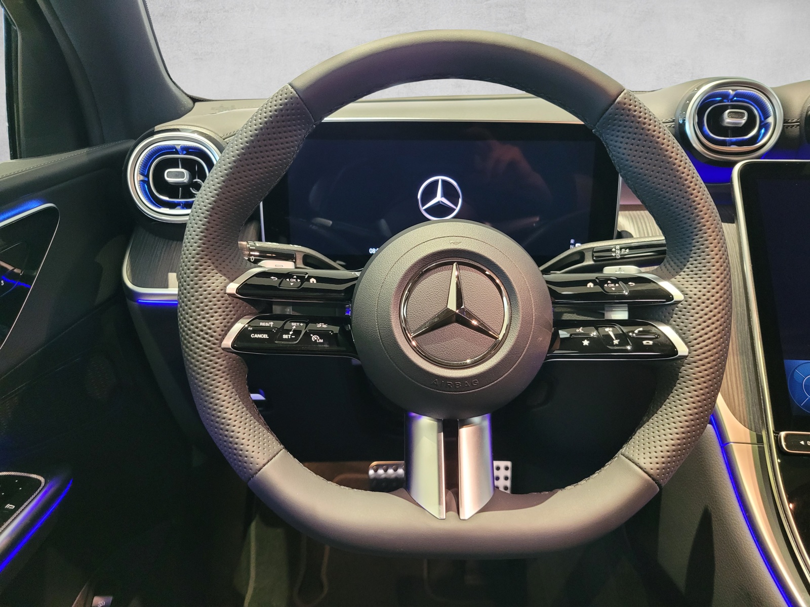 MERCEDES-BENZ GLC 220 d AMG Line 4M Coupé C254-image-4