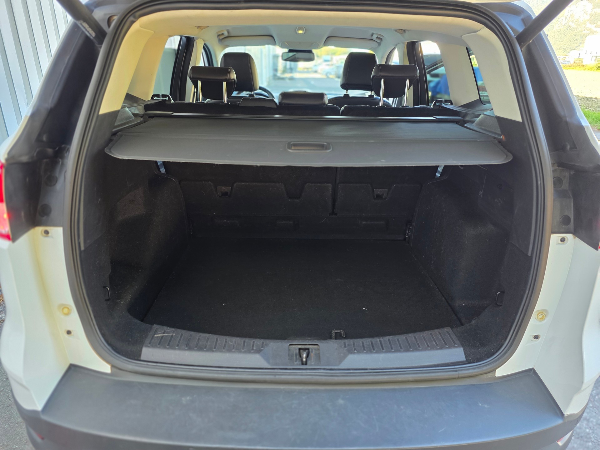FORD Kuga 1.6 SCTi Titanium 4WD Automatic-image-14