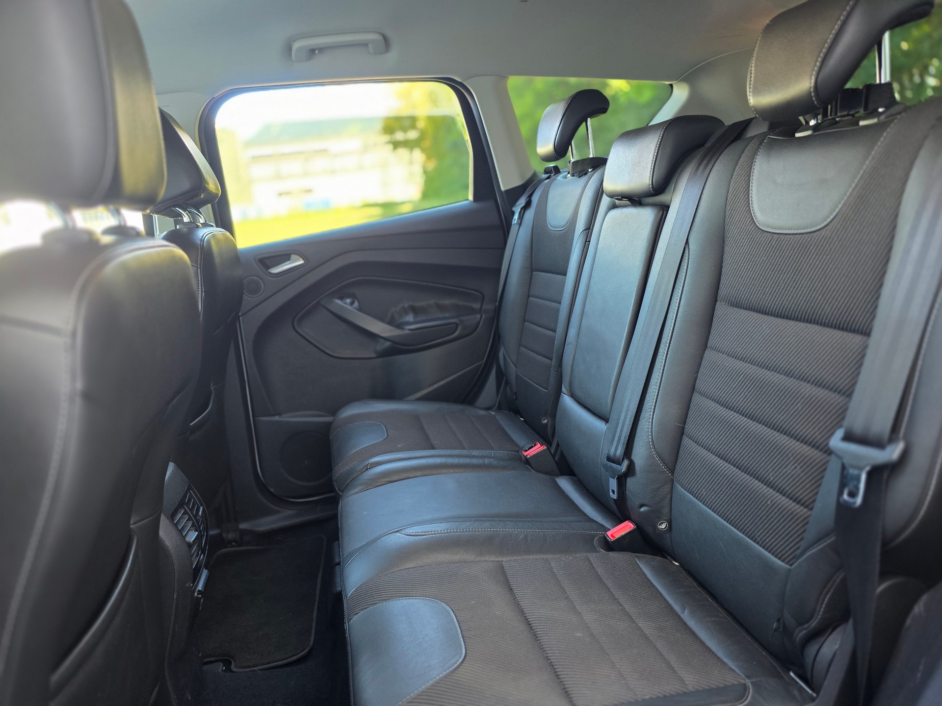 FORD Kuga 1.6 SCTi Titanium 4WD Automatic-image-12