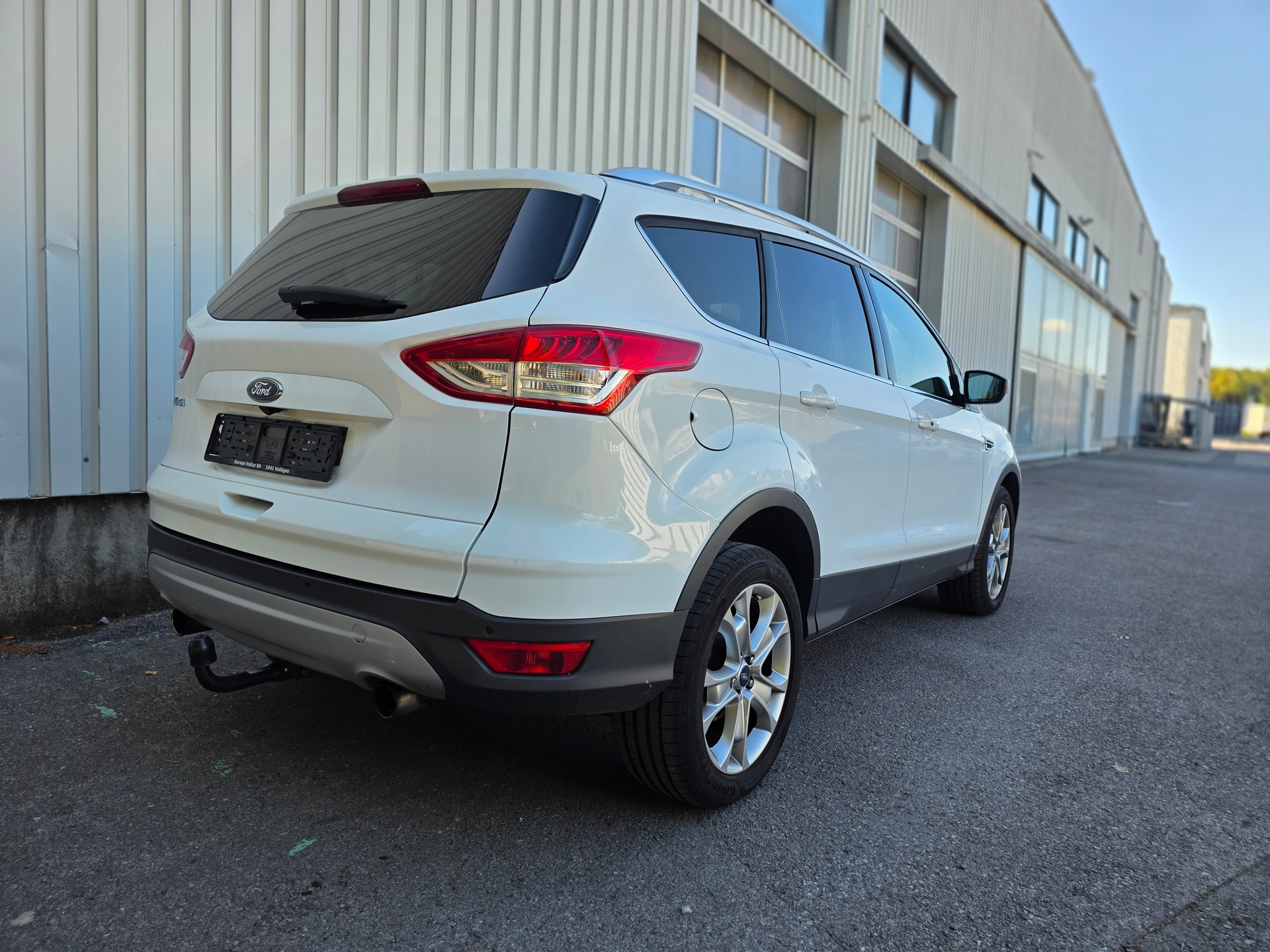 FORD Kuga 1.6 SCTi Titanium 4WD Automatic-image-4