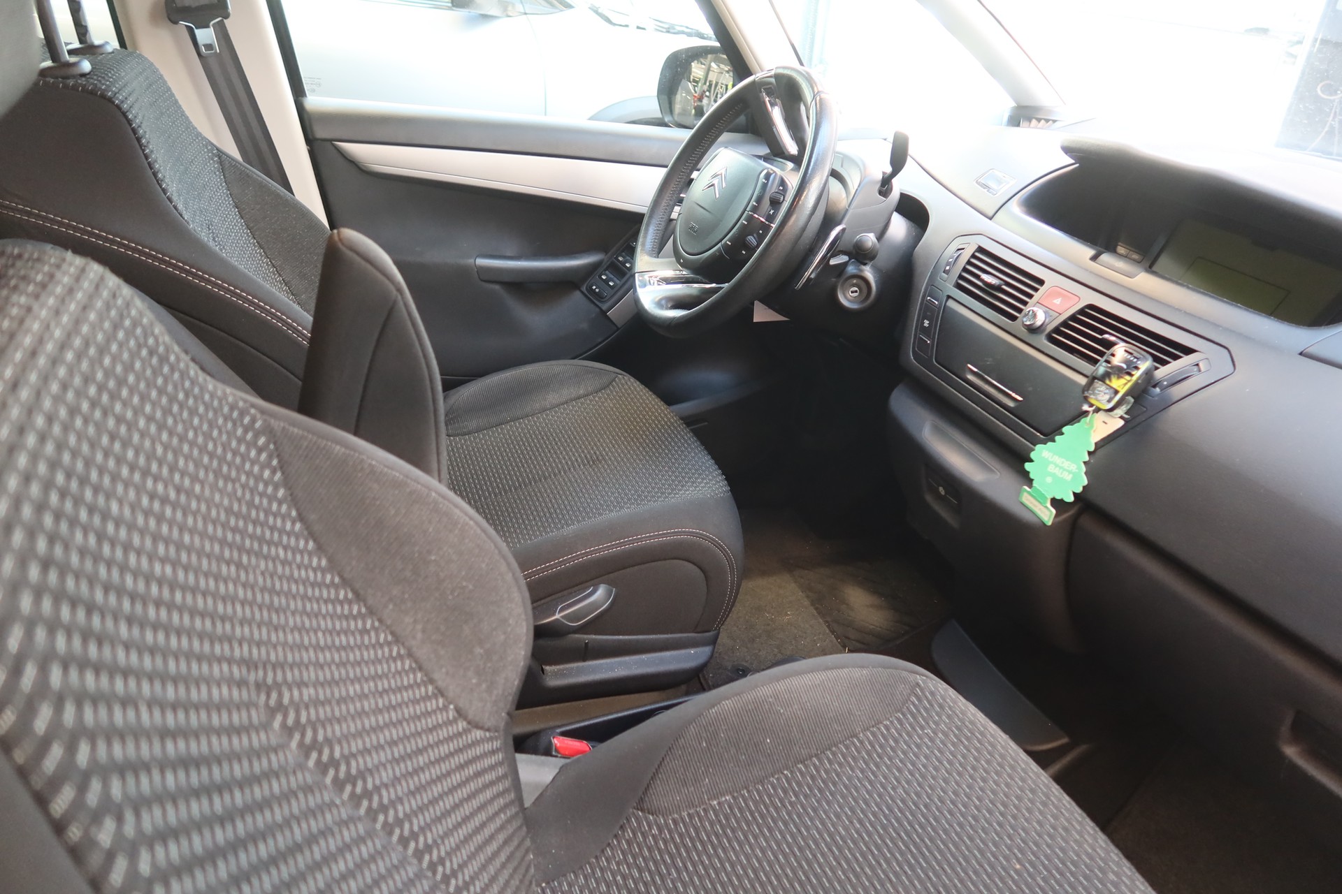 CITROEN Gr.C4 Picasso 1.6 HDI Dyn-image-10