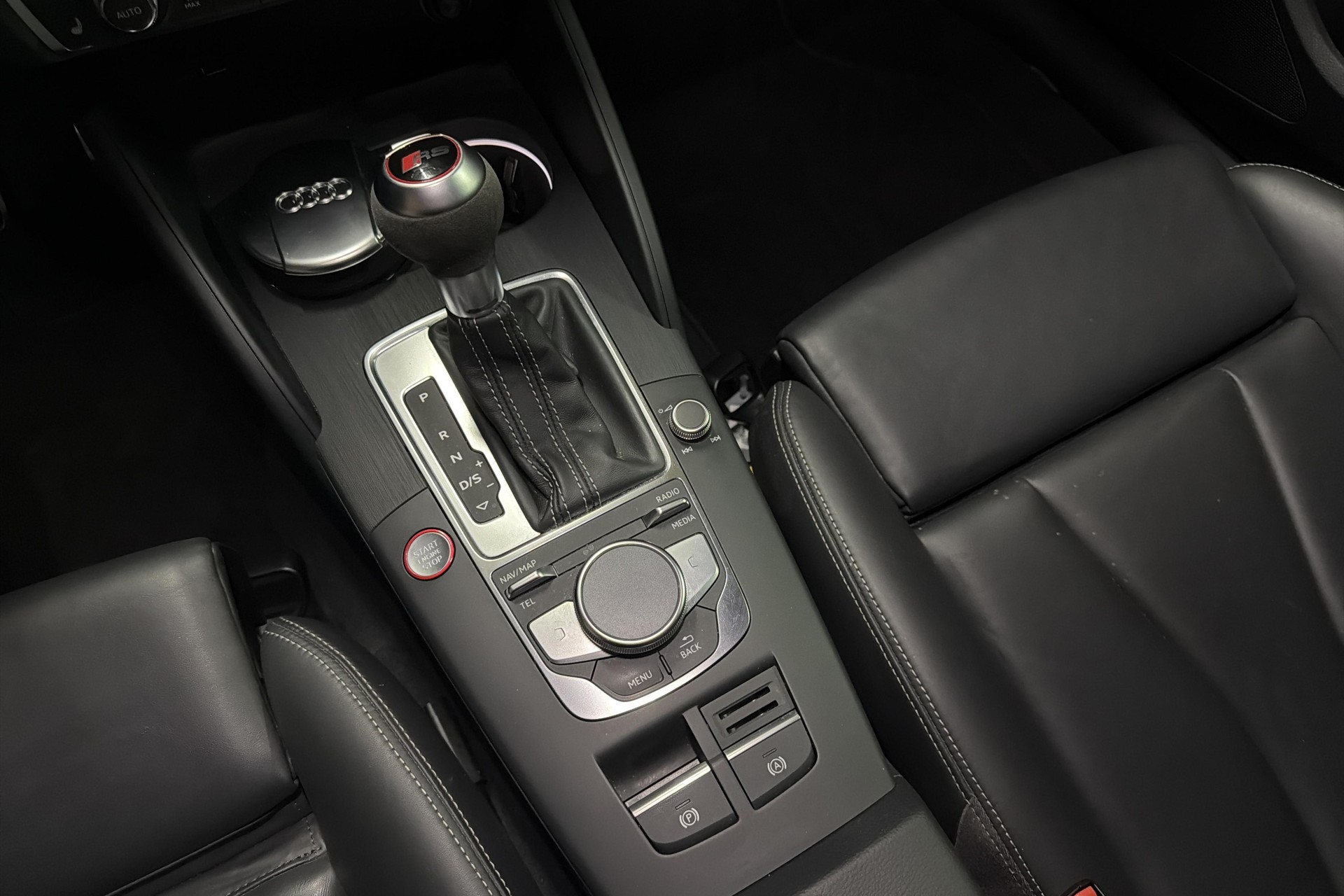 AUDI RS3 Sportback 2.5 TSI quattro S-tronic-image-14