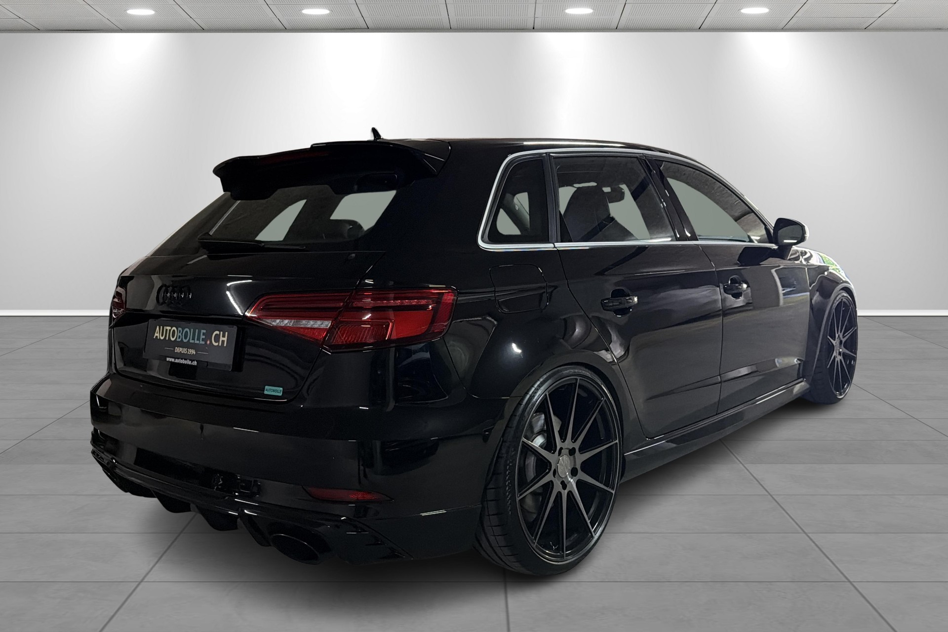 AUDI RS3 Sportback 2.5 TSI quattro S-tronic-image-19