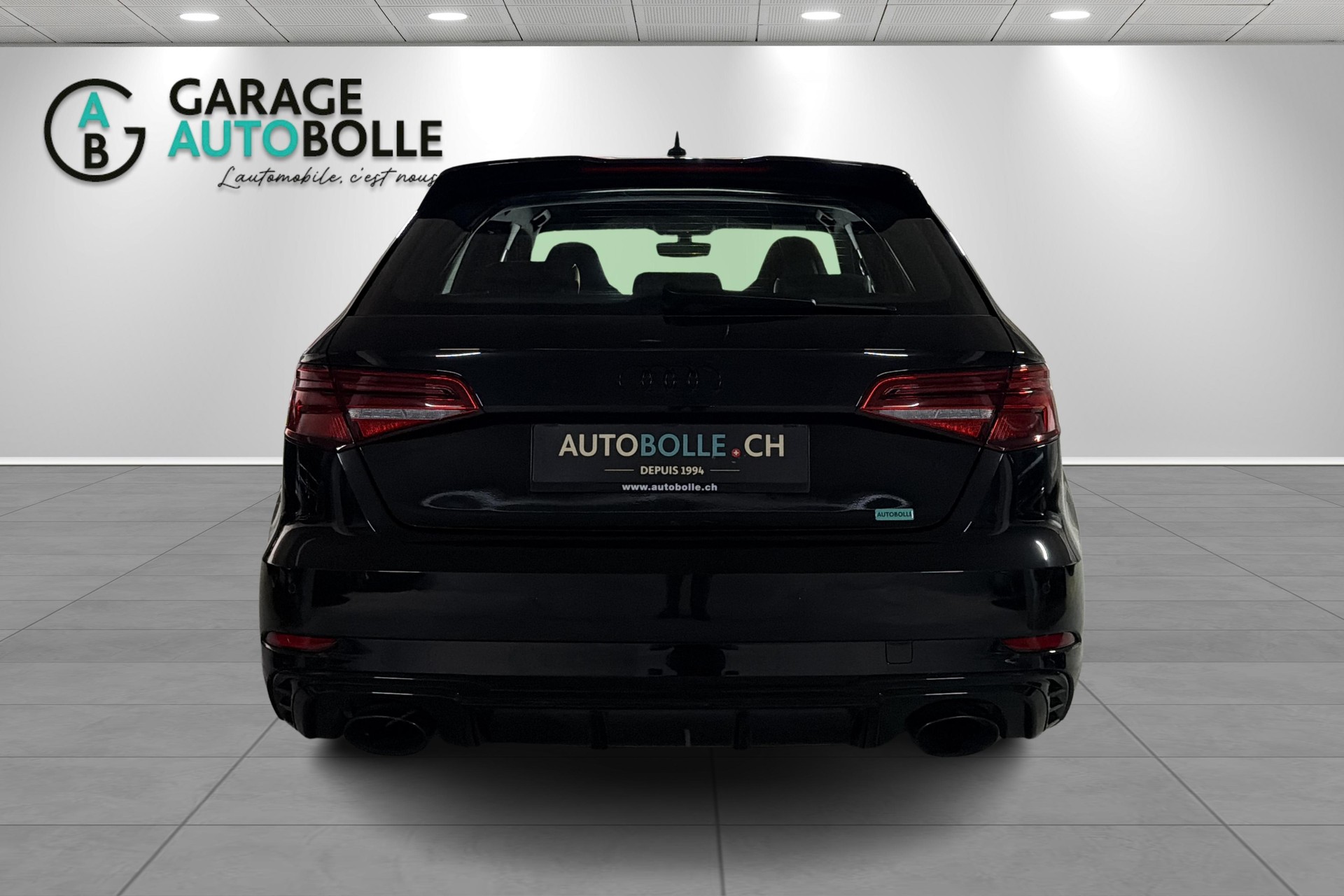 AUDI RS3 Sportback 2.5 TSI quattro S-tronic-image-5