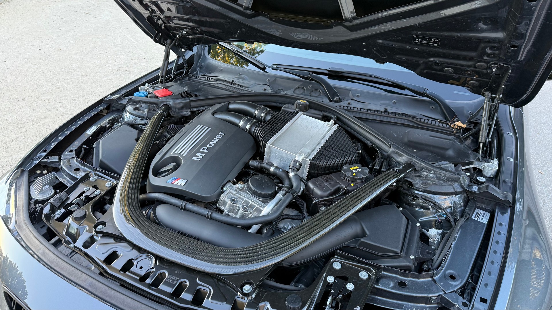 BMW M4 Competition-image-5