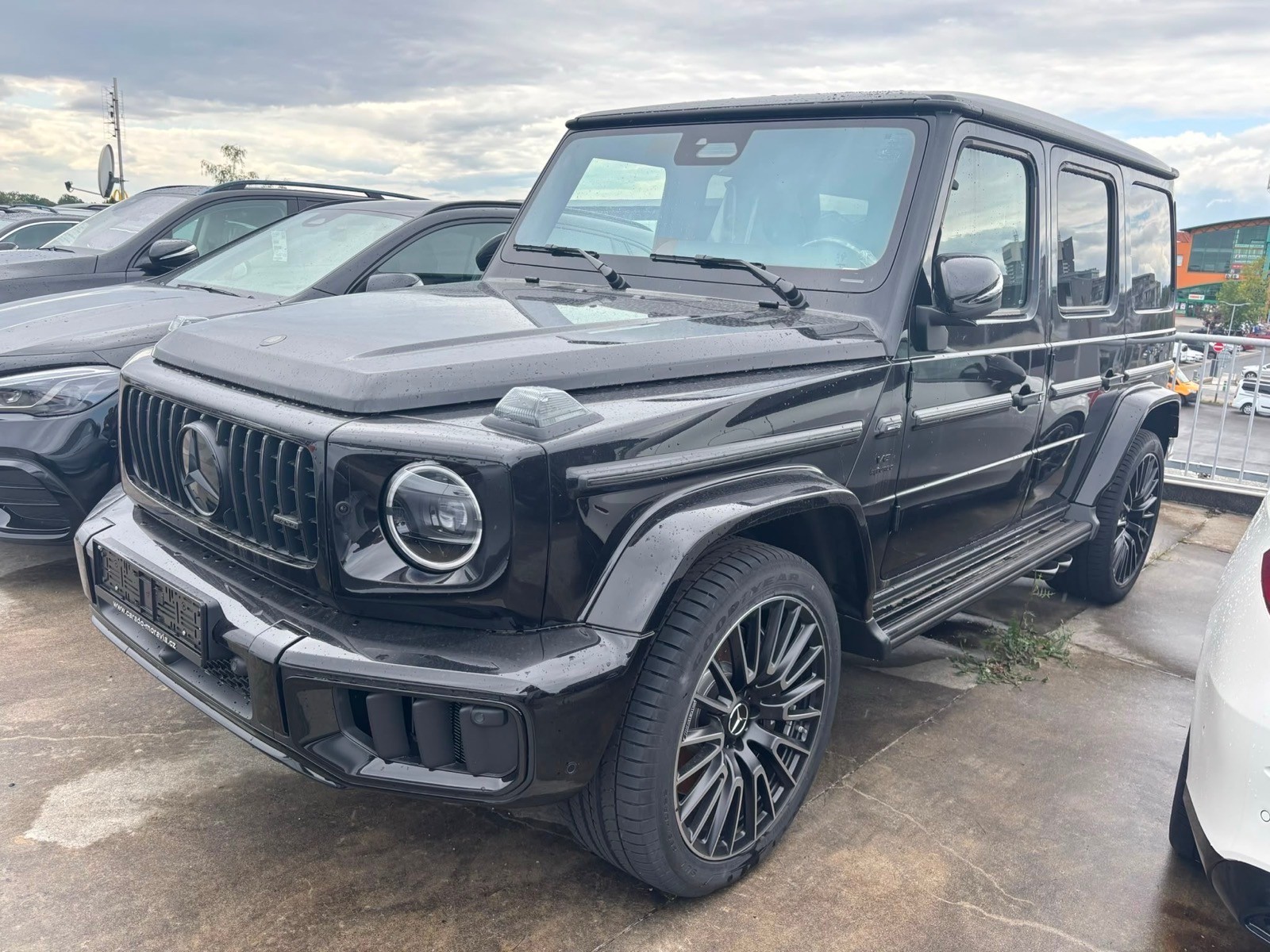 MERCEDES-BENZ G 63 AMG-image-2