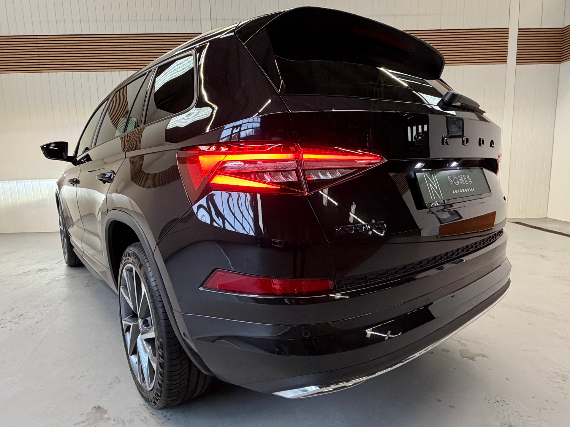 SKODA Kodiaq 2.0 TDI CR SportLine 4x4 DSG frisch ab MFK & Service-image-26