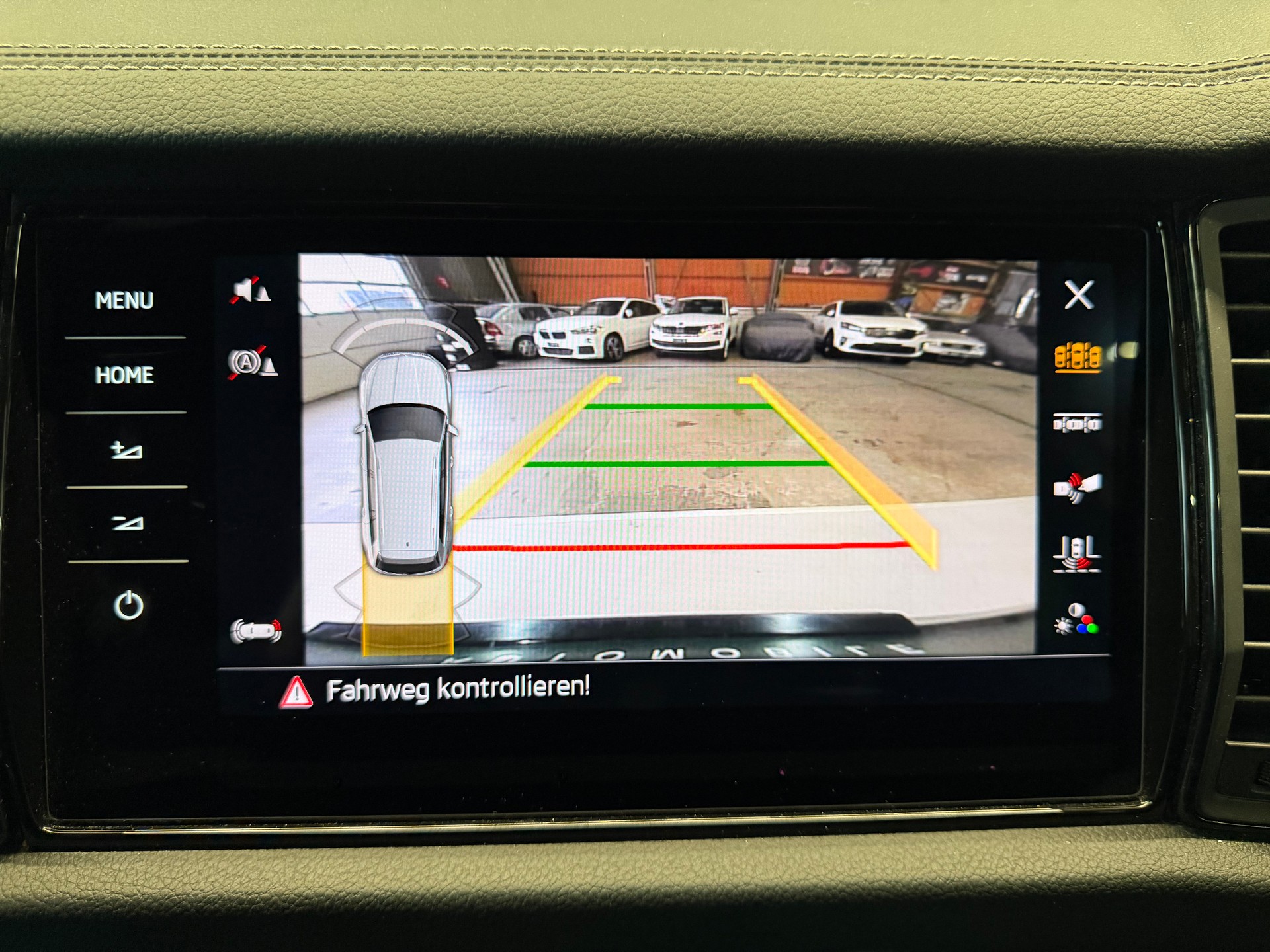 SKODA Kodiaq 2.0 TDI CR SportLine 4x4 DSG frisch ab MFK & Service-image-19