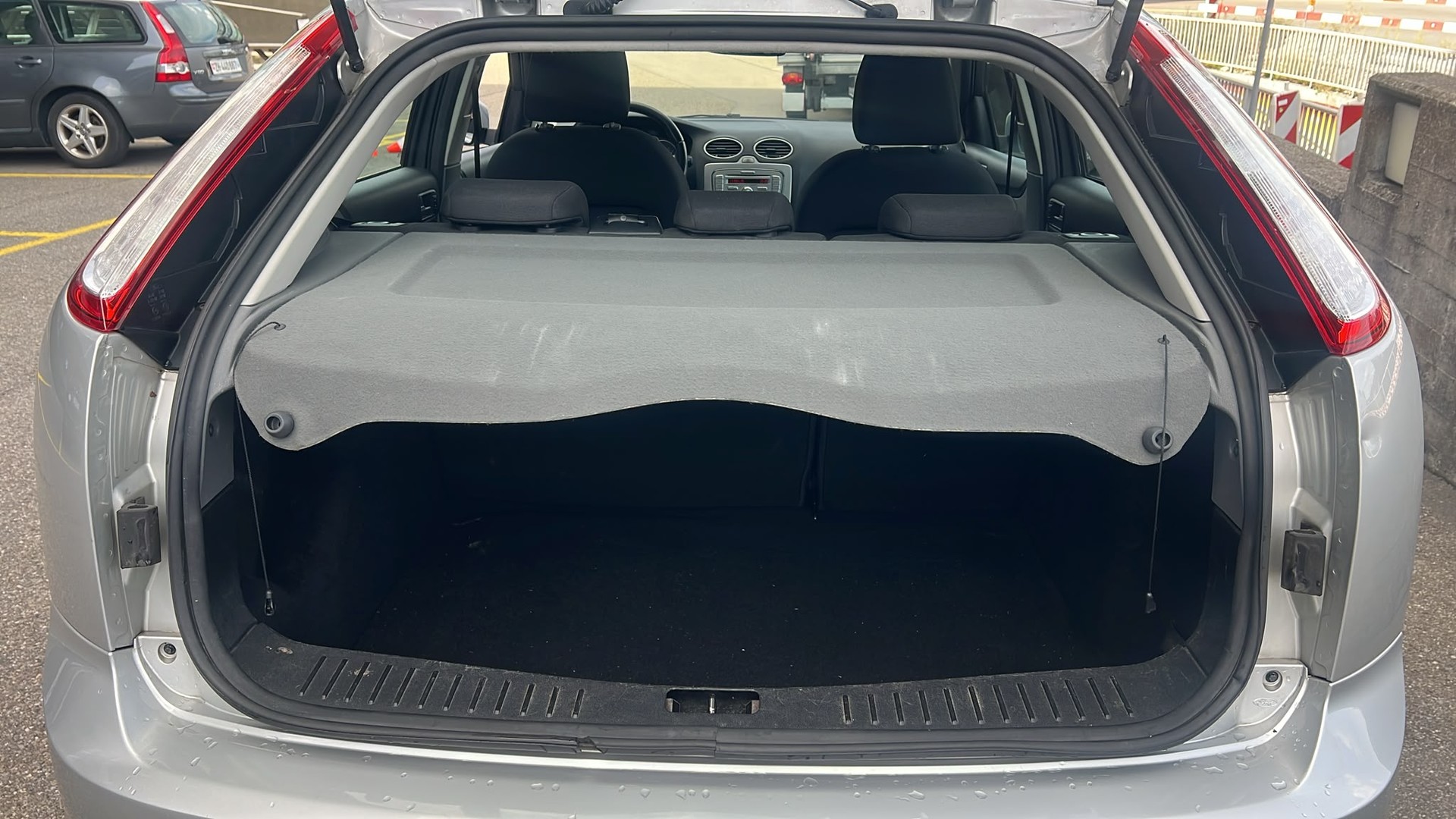 FORD Focus 2.0i Carving Automatic-image-13