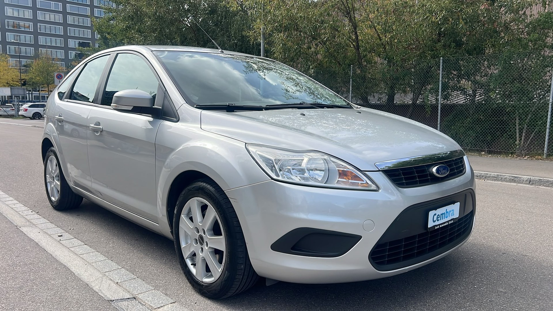 FORD Focus 2.0i Carving Automatic-image-2