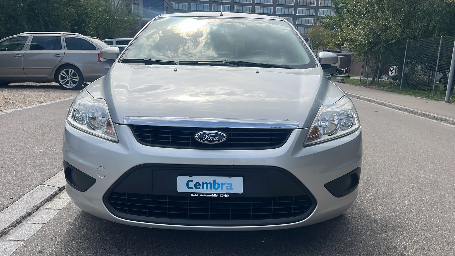 FORD Focus 2.0i Carving Automatic-image-1