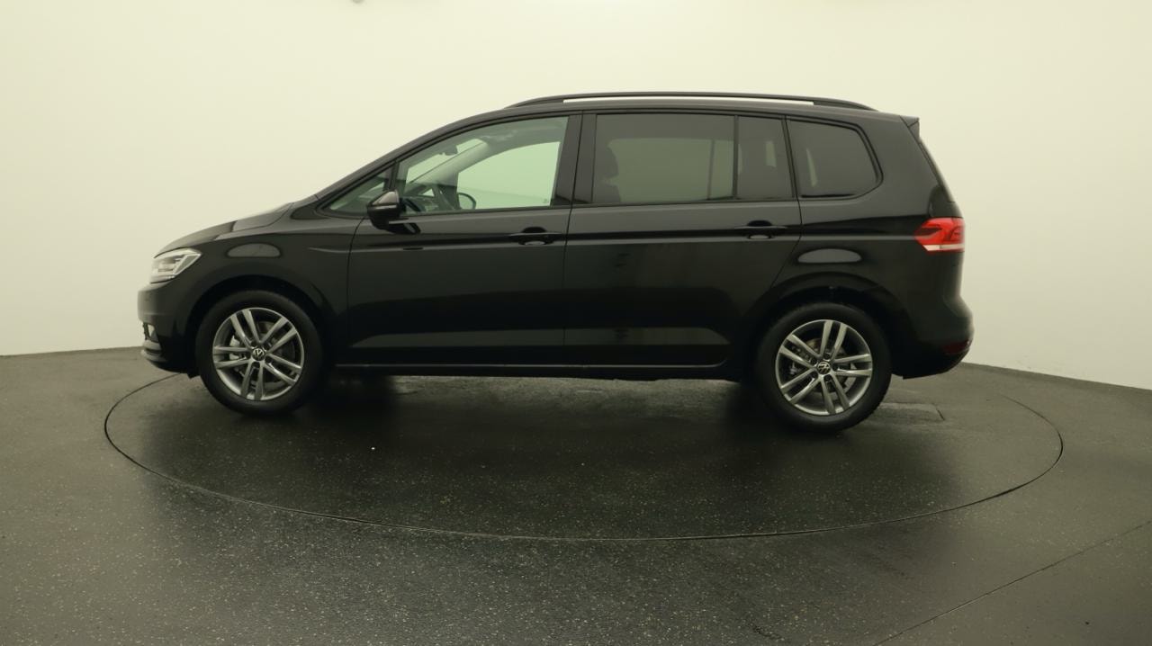 VW Touran 1.5 TSI EVO Limited-image-1