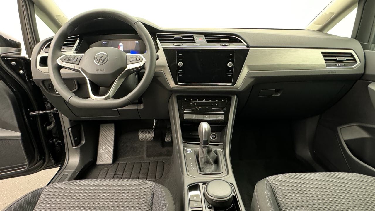 VW Touran 1.5 TSI EVO Limited-image-5