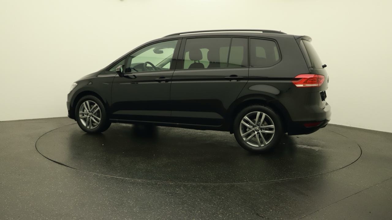 VW Touran 1.5 TSI EVO Limited-image-2