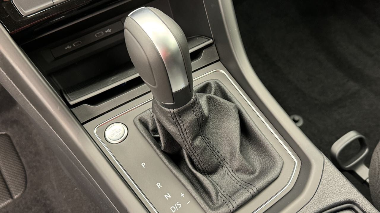 VW Touran 1.5 TSI EVO Limited-image-10