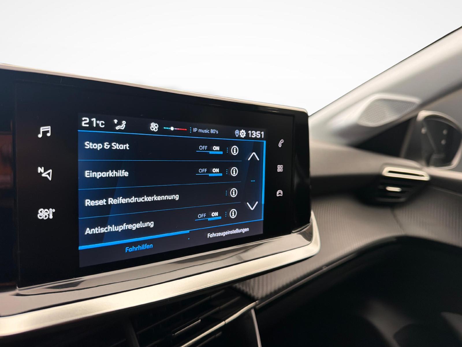 PEUGEOT 208 1.2 PureTech Active Pack-image-14