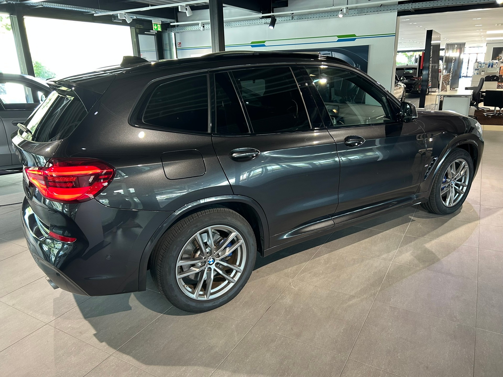 BMW X3 xDrive 30e M Sport-image-13