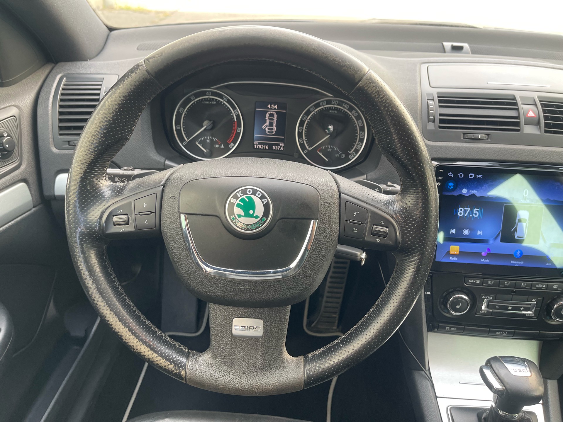SKODA Octavia Combi 2.0 TSI RS DSG-image-12