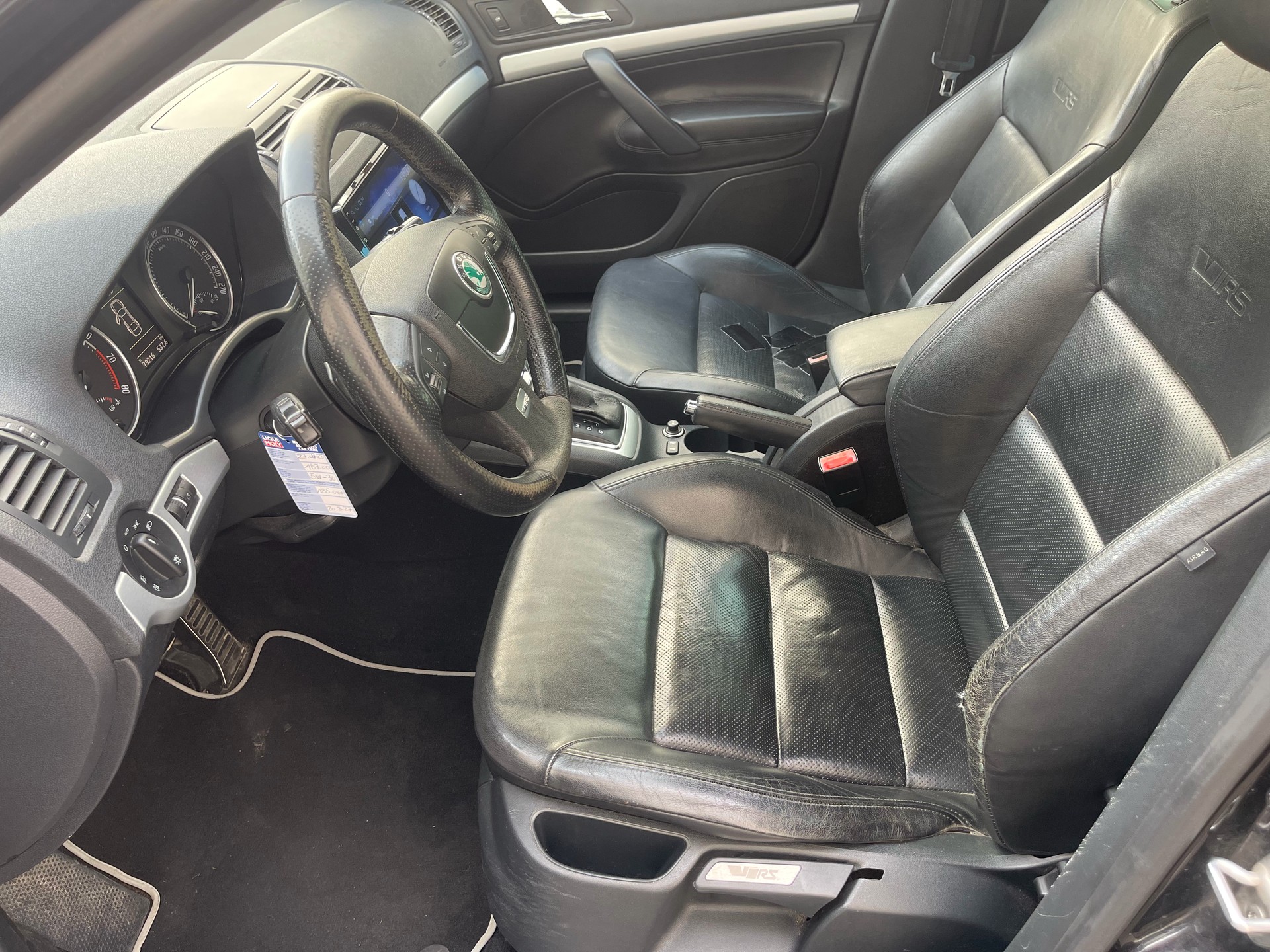 SKODA Octavia Combi 2.0 TSI RS DSG-image-8