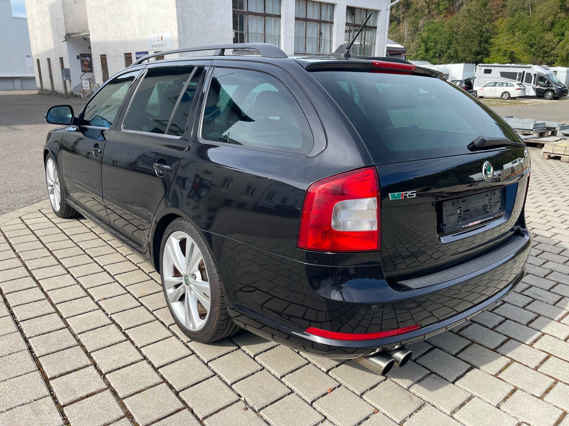 SKODA Octavia Combi 2.0 TSI RS DSG-image-2
