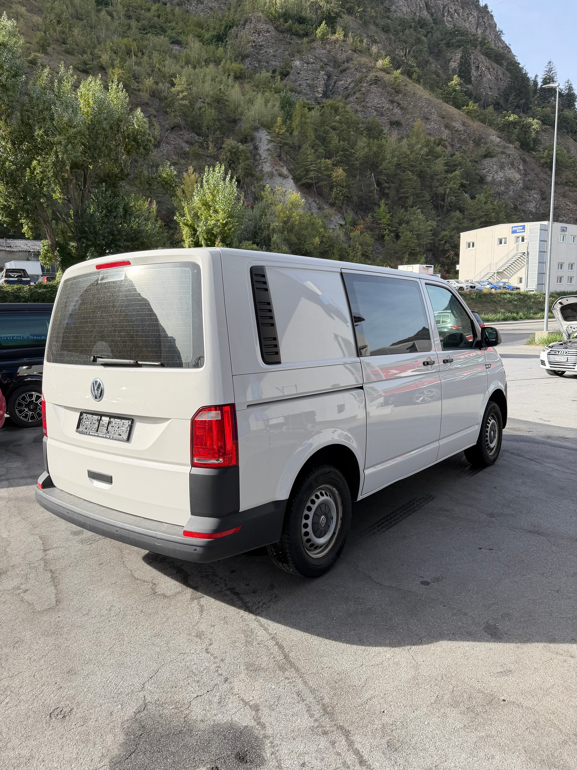 VW T6 2.0 TDI 4Motion-image-3