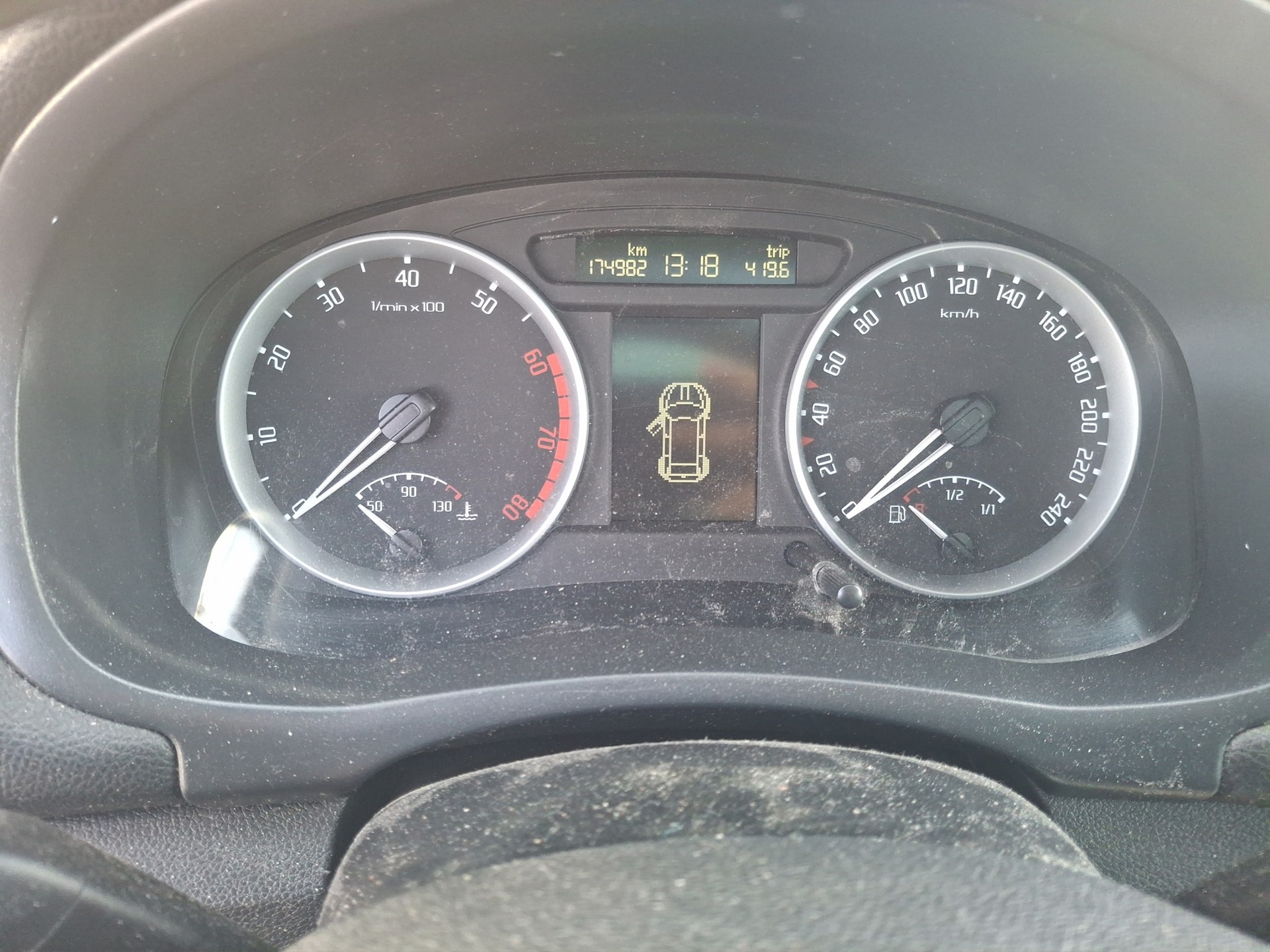 SKODA Roomster 1.6 Cooly-image-9