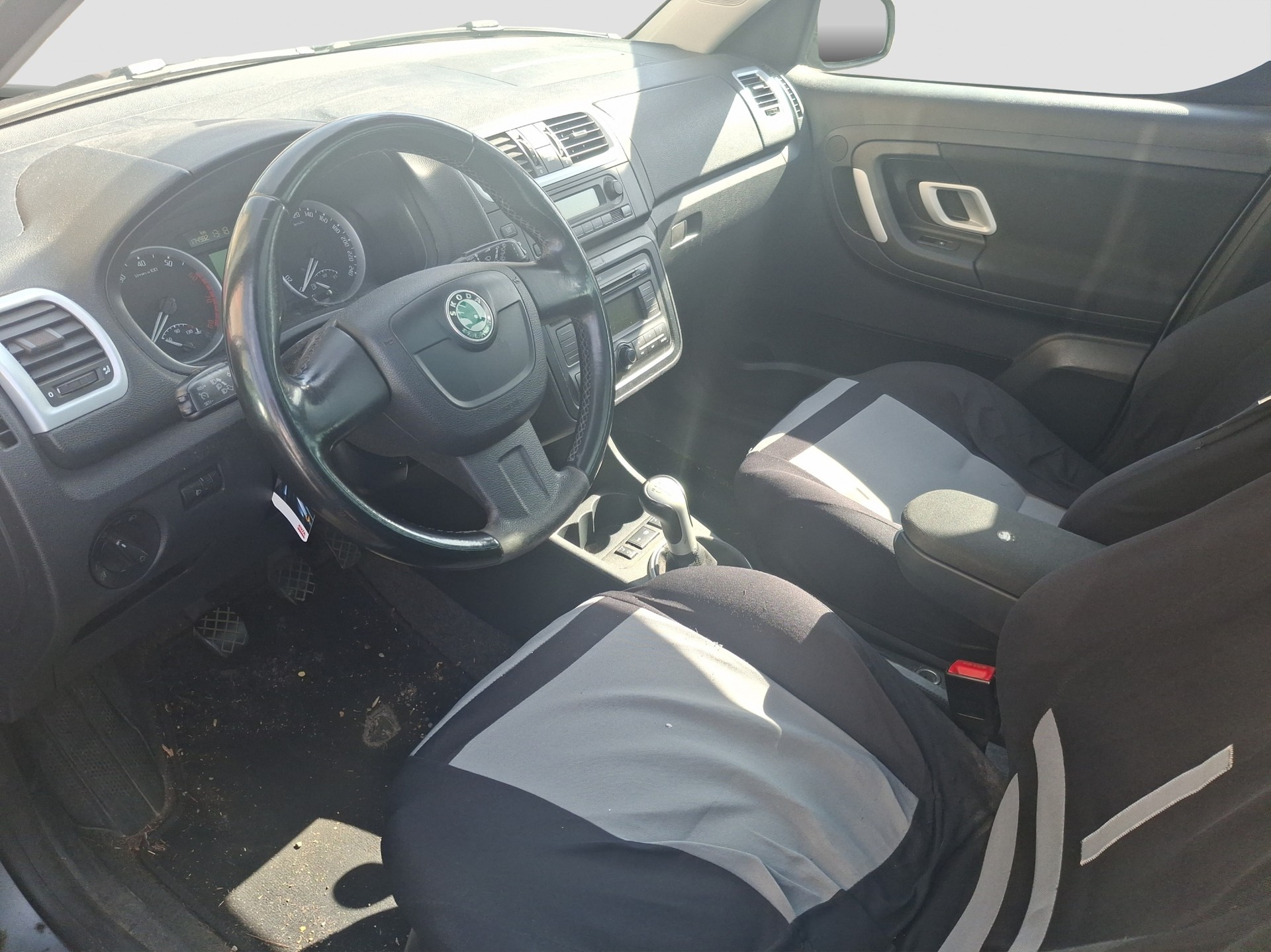SKODA Roomster 1.6 Cooly-image-6