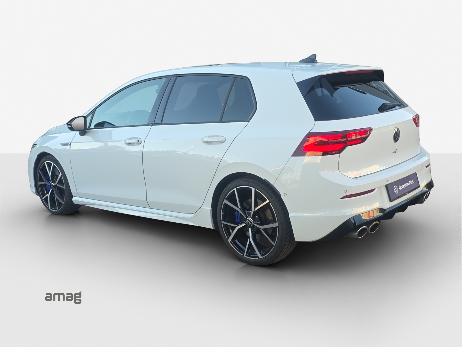 VW Golf 2.0 TSI R DSG 4Motion-image-2