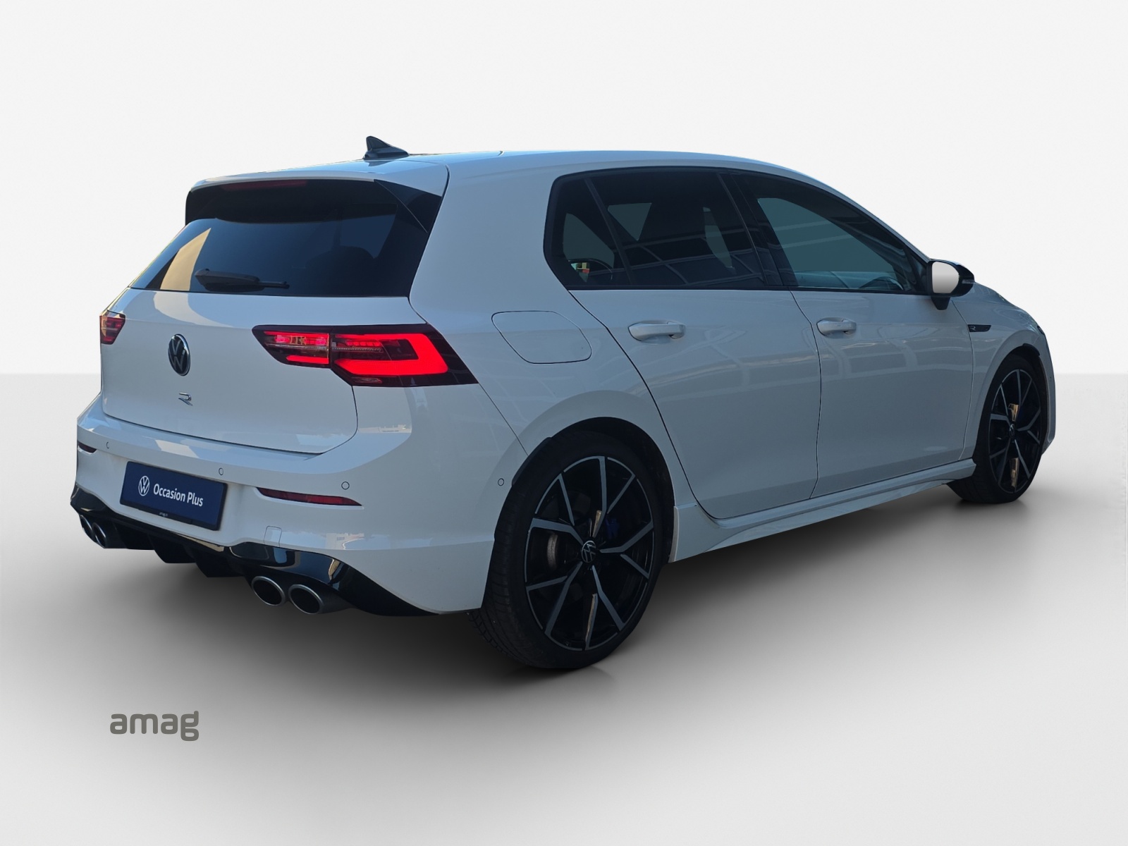 VW Golf 2.0 TSI R DSG 4Motion-image-4