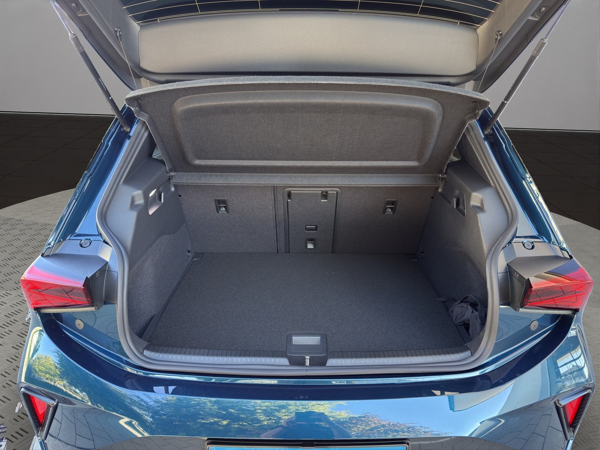 CUPRA Born 79 kWh Prime-image-8