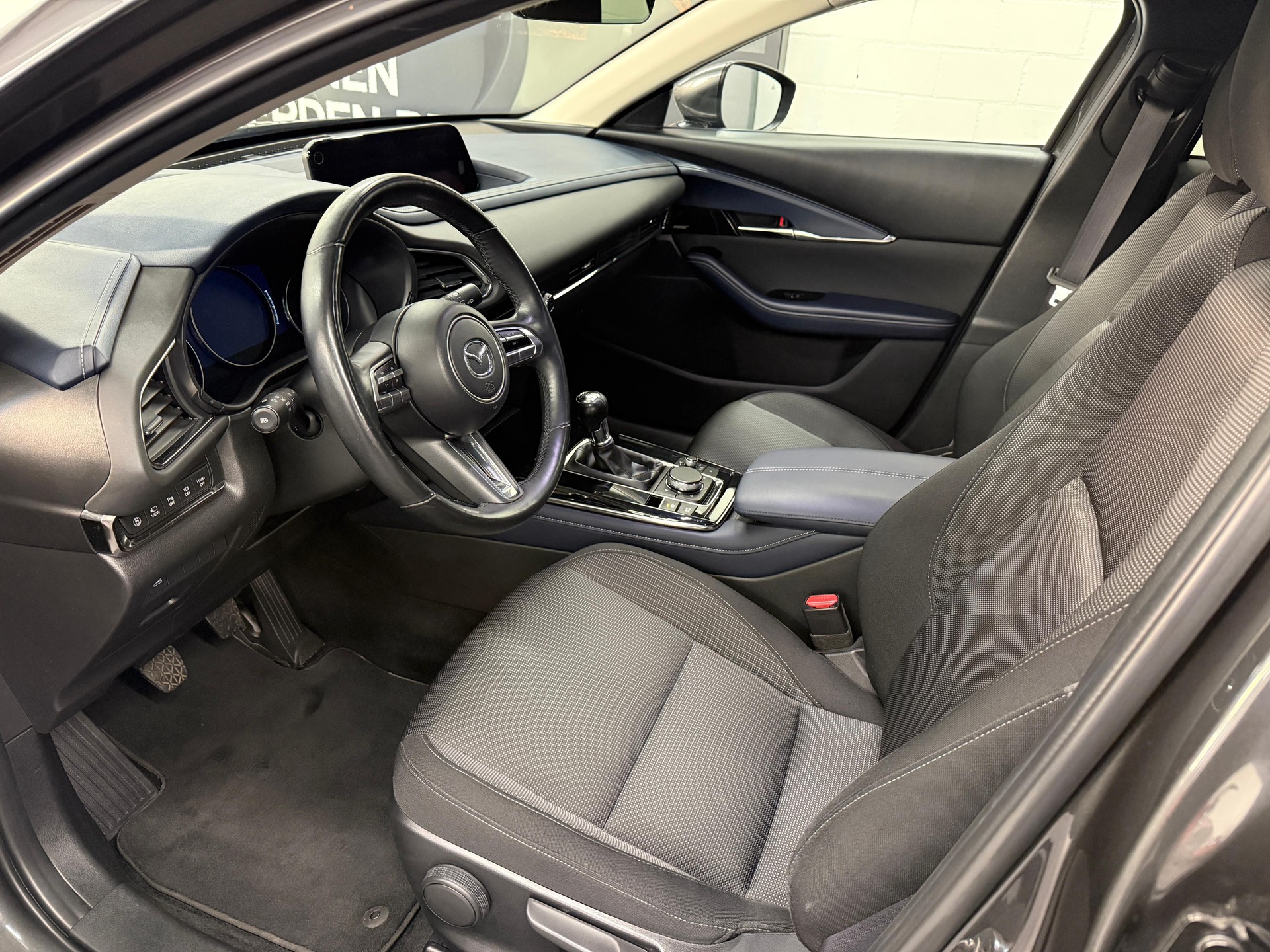 MAZDA CX-30 2.0 180 Revolution-image-5