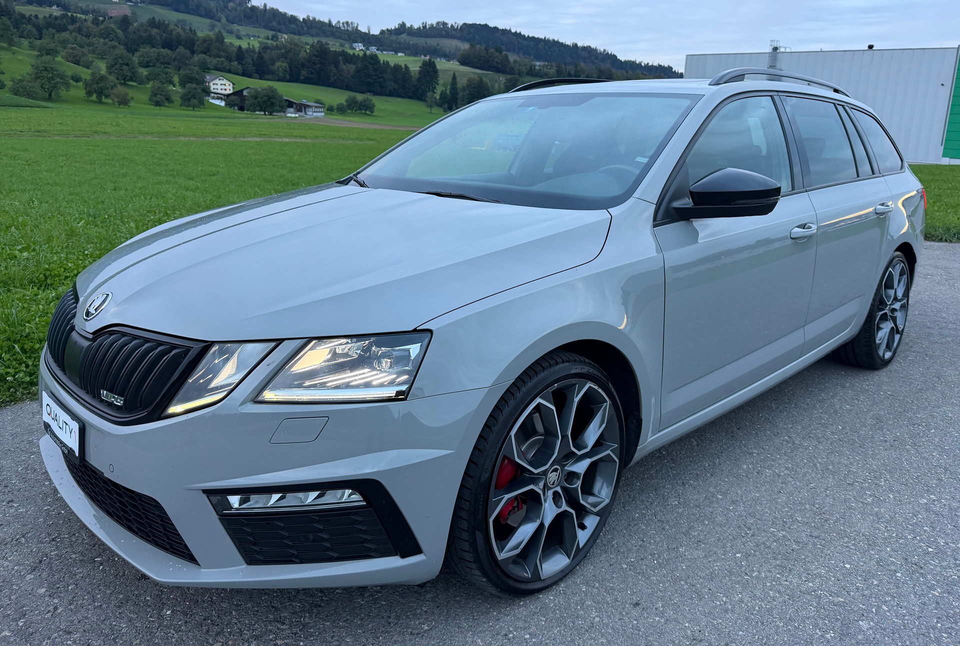 SKODA Octavia Combi 2.0 TDI RS DSG-image-0