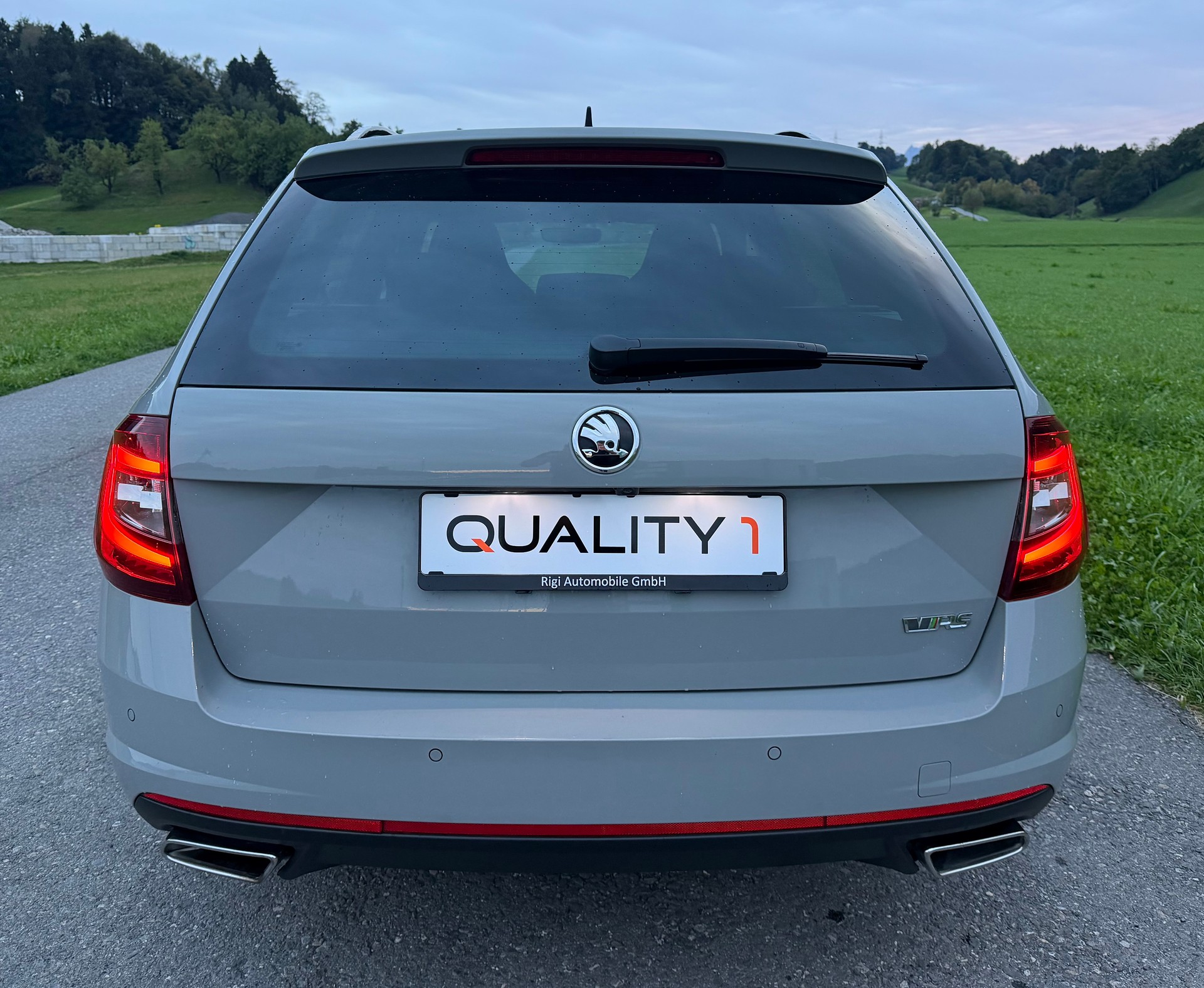 SKODA Octavia Combi 2.0 TDI RS DSG-image-5