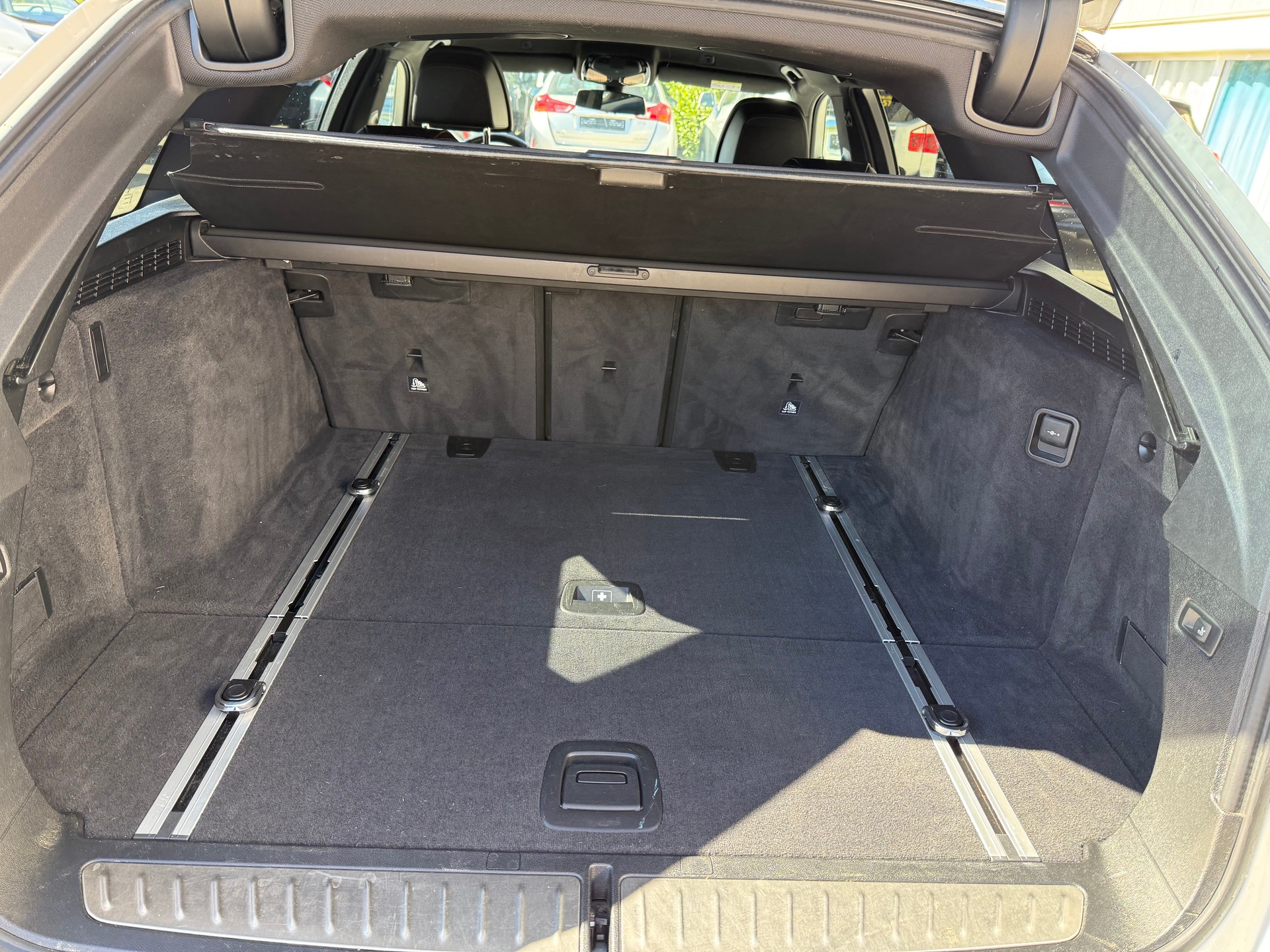 BMW 520d xDrive Touring Sport Line Steptronic-image-8