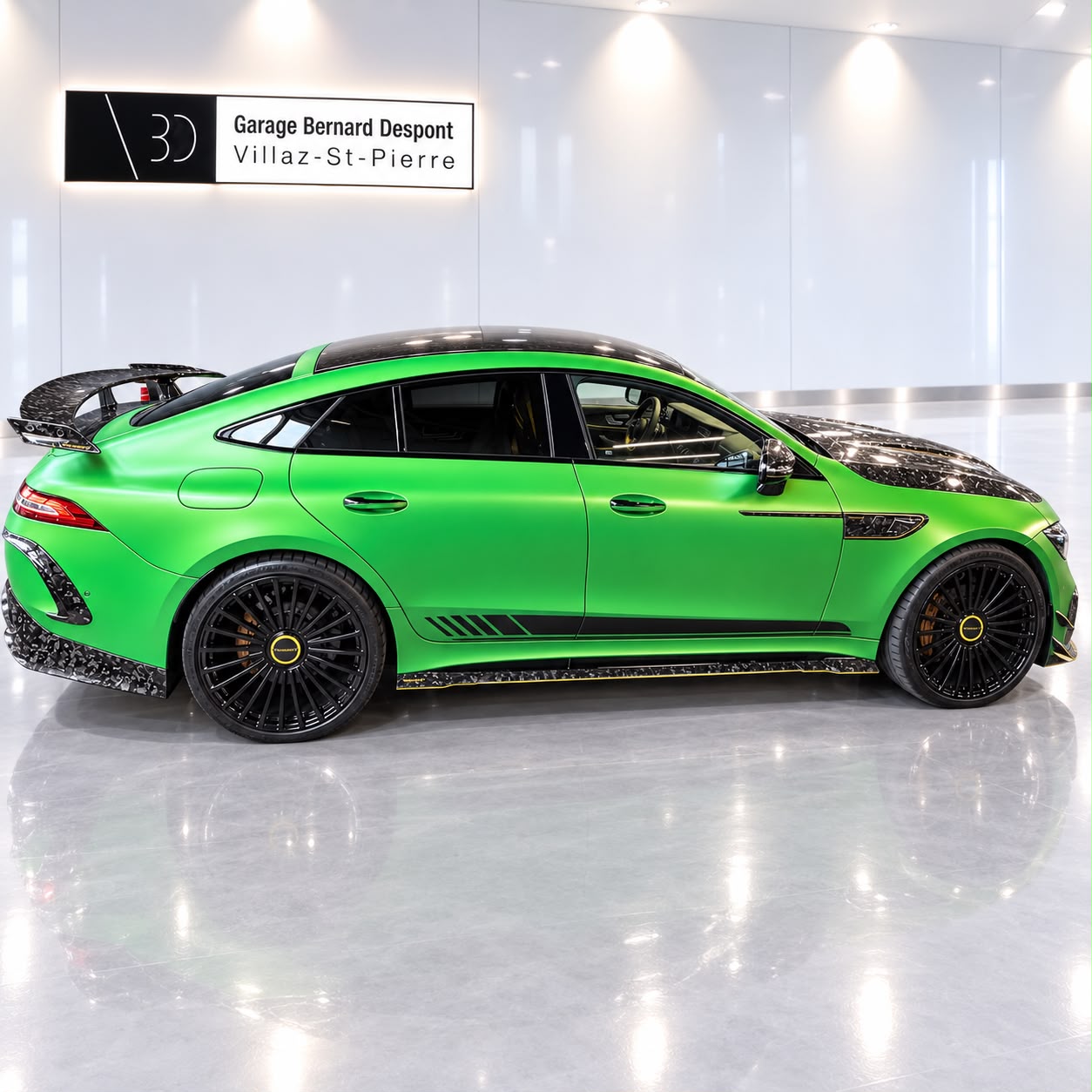 MERCEDES-BENZ AMG GT 4 63 S 4Matic+ E Performance AMG MANSORY 880 PS 1of1-image-2