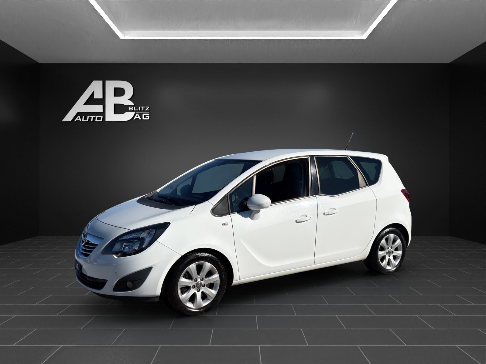 OPEL Meriva 1.4 Turbo Cosmo mit 140 PS-image-1